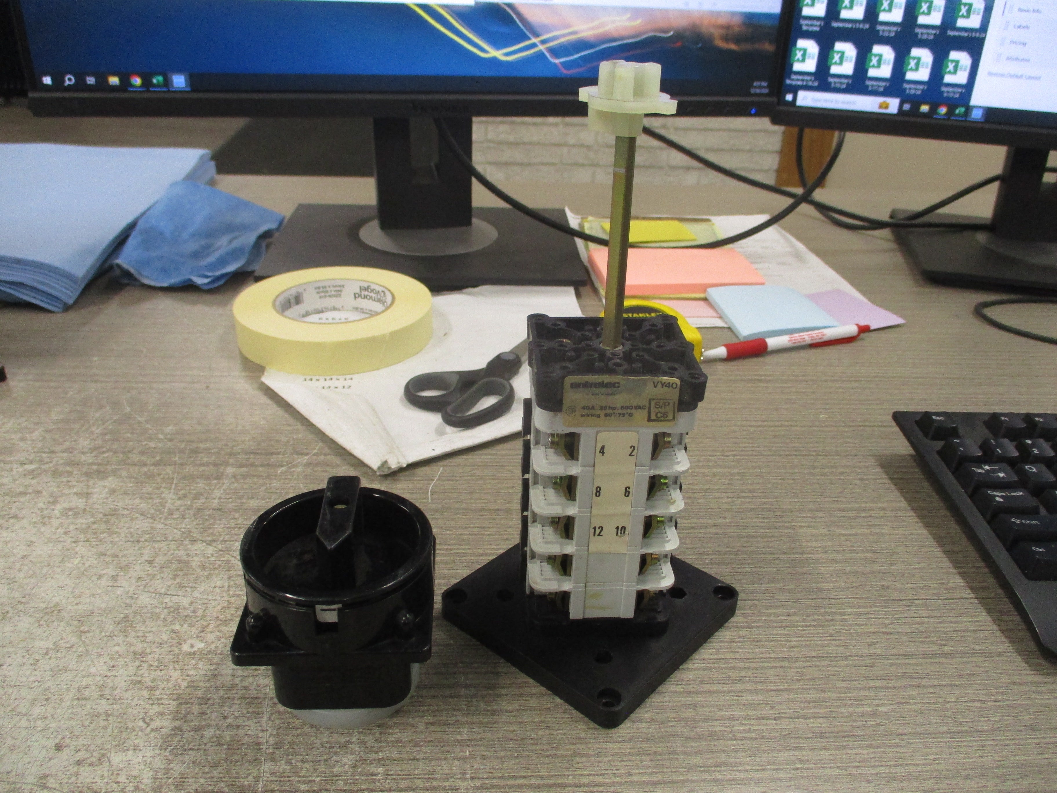 Entrelec Rotary Switch VY40 40A 600V Used