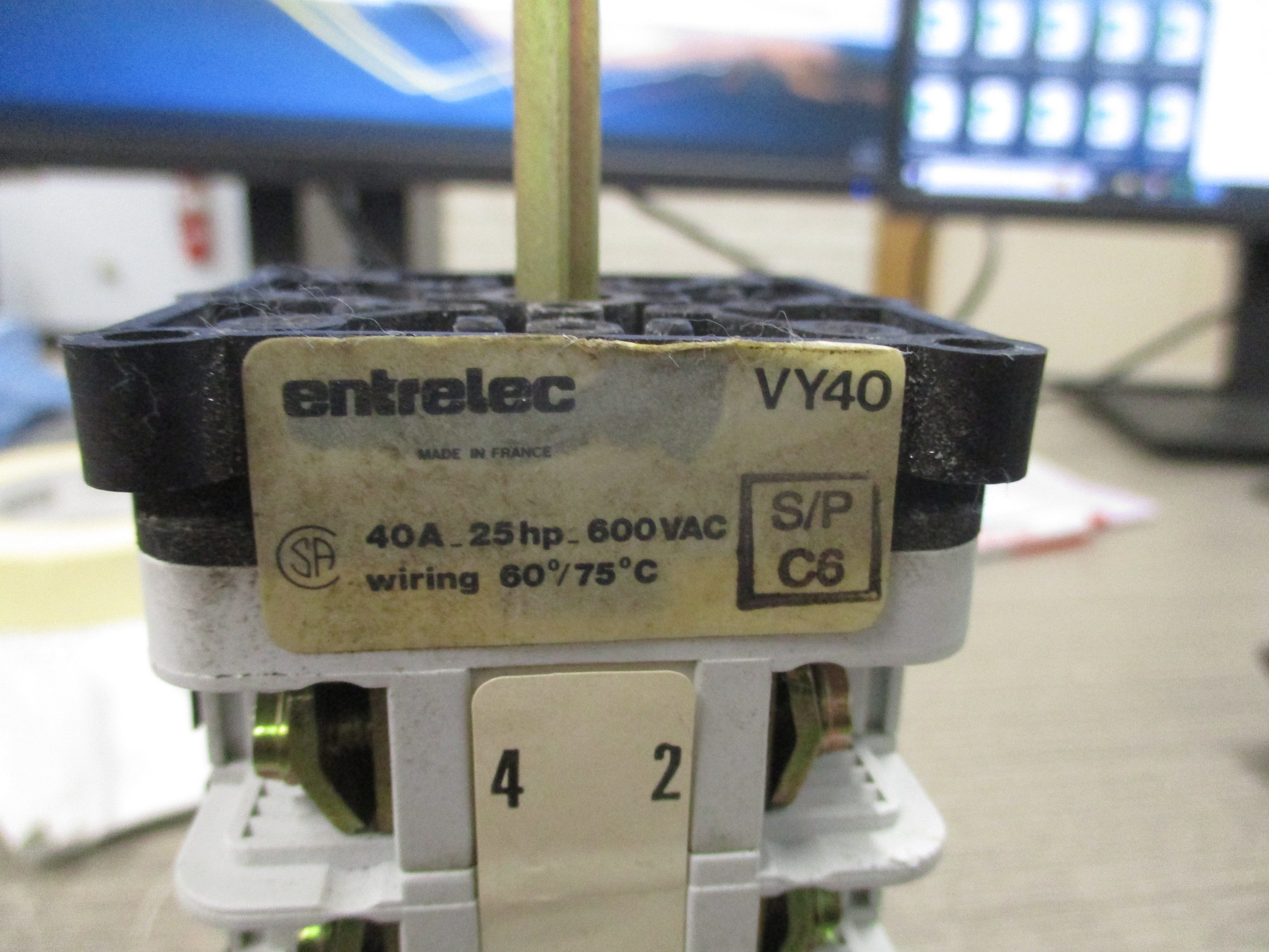 Entrelec Rotary Switch VY40 40A 600V Used