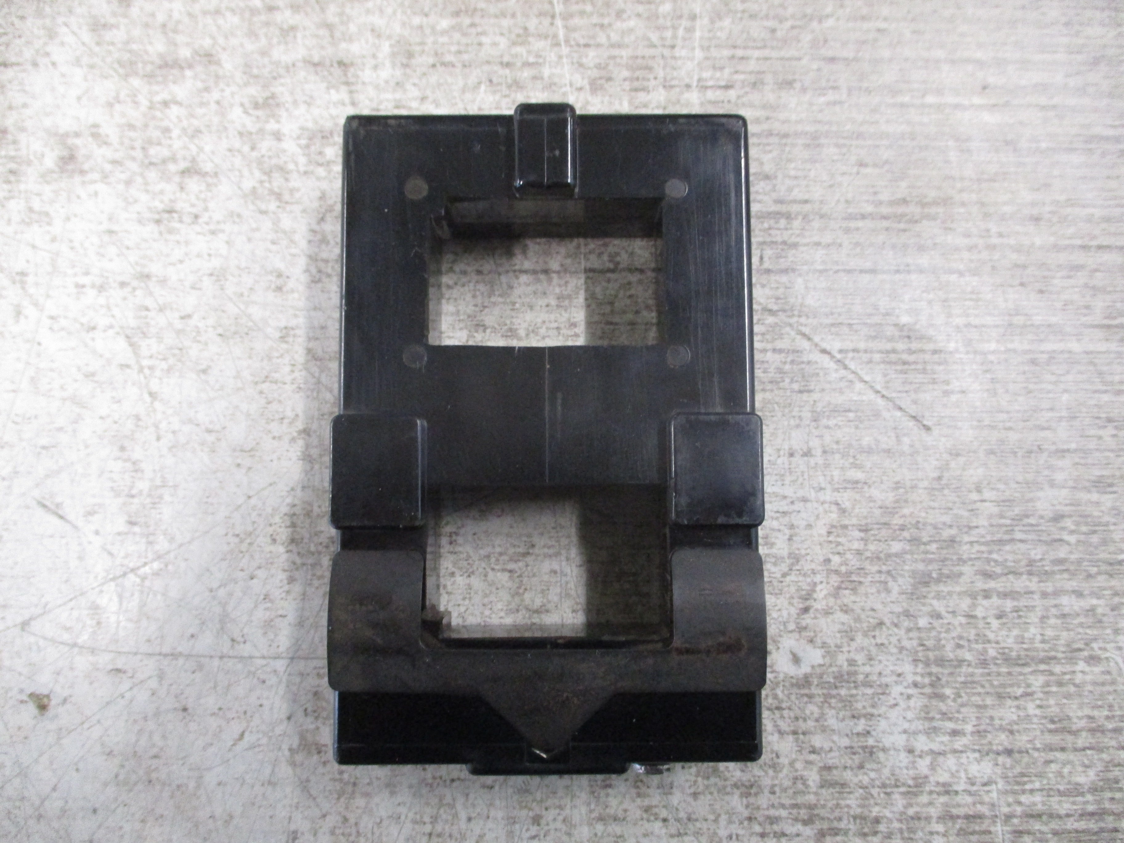 Allen-Bradley Magnetic Coil 73A06 220/208V 60Hz *Missing (1) Terminal Screw*