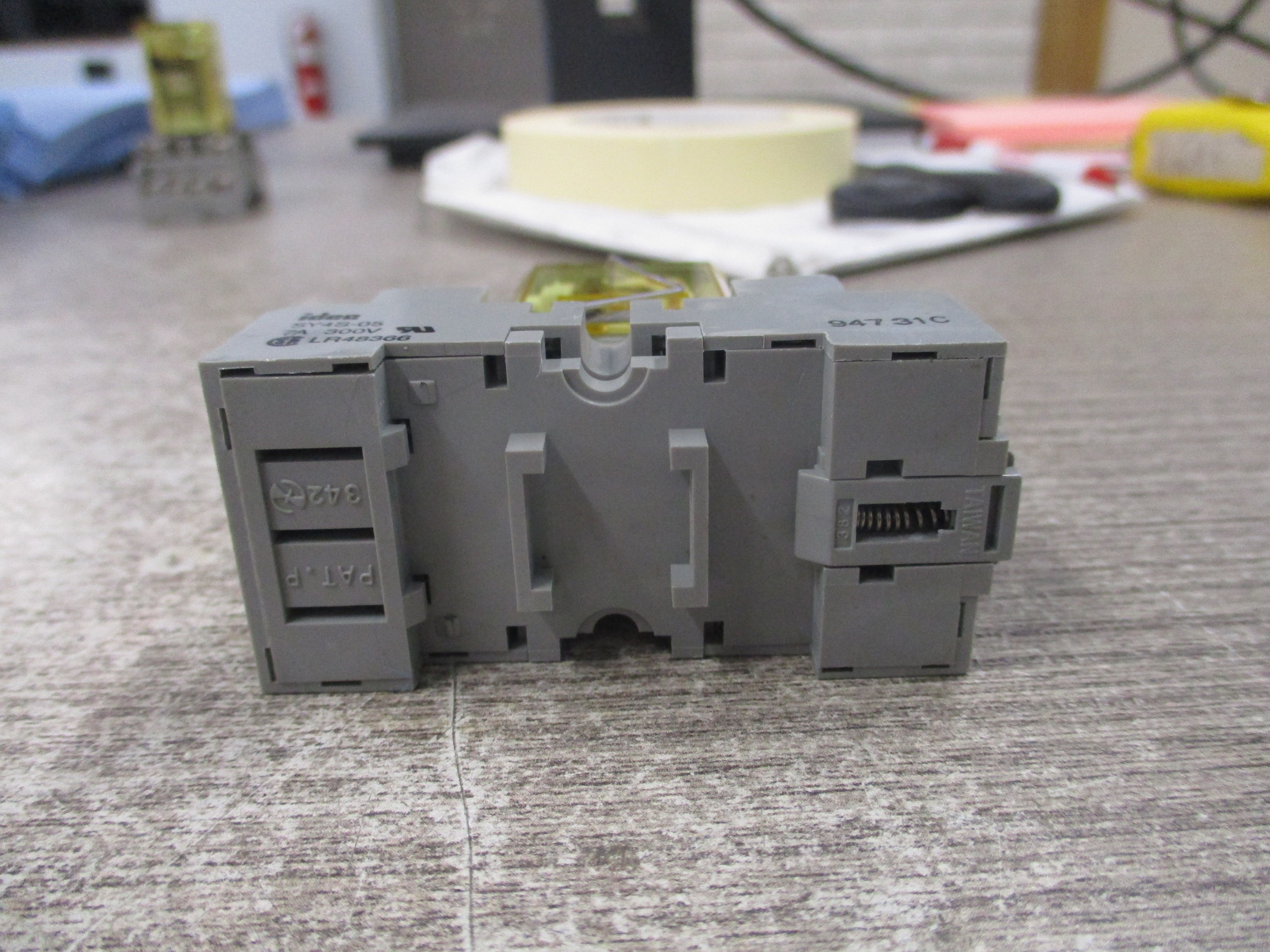 Idec Relay RY4S-U 120V Coil W/Base Used