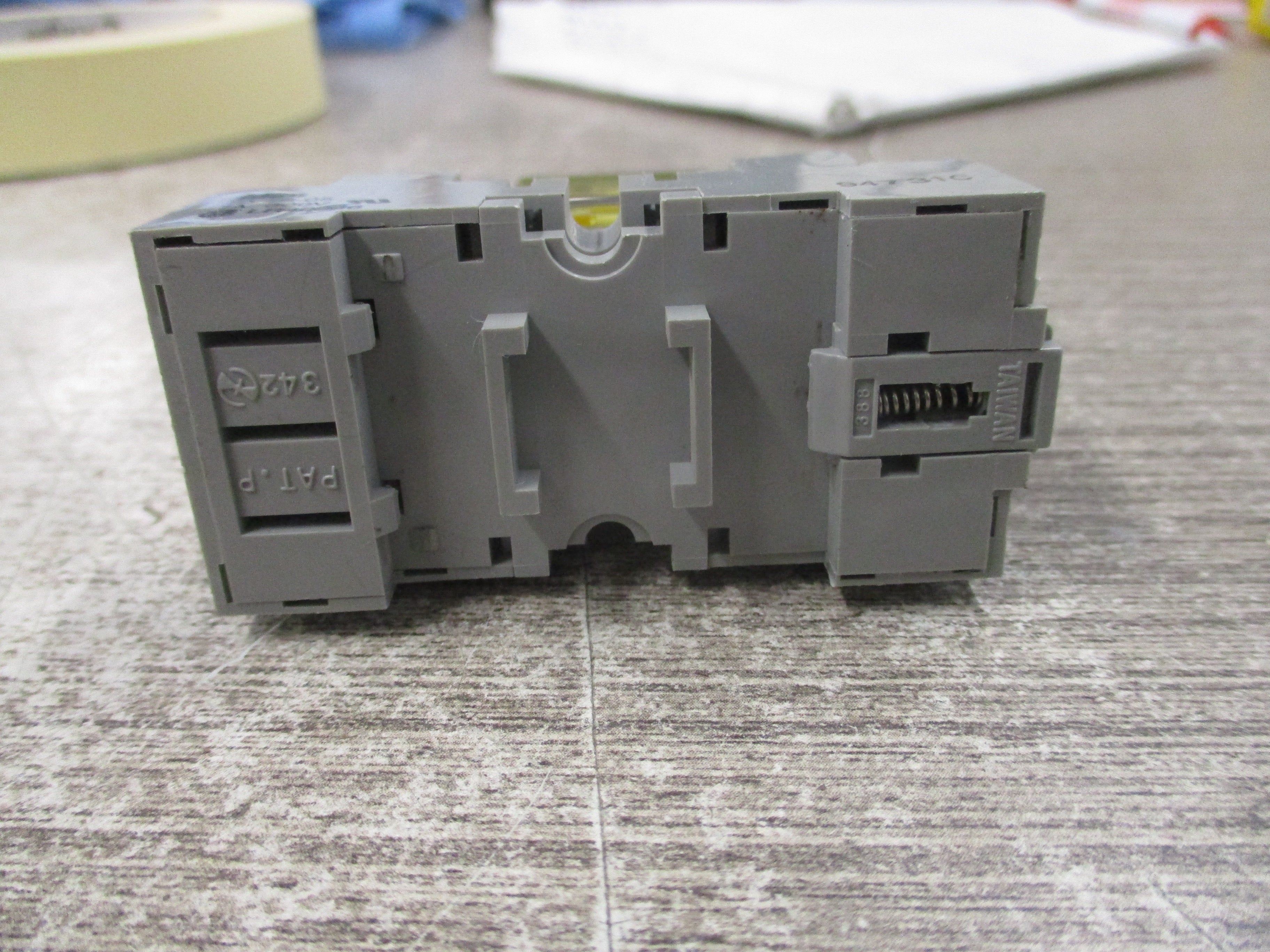 Idec Relay RY4S-U 120V Coil W/Base Used