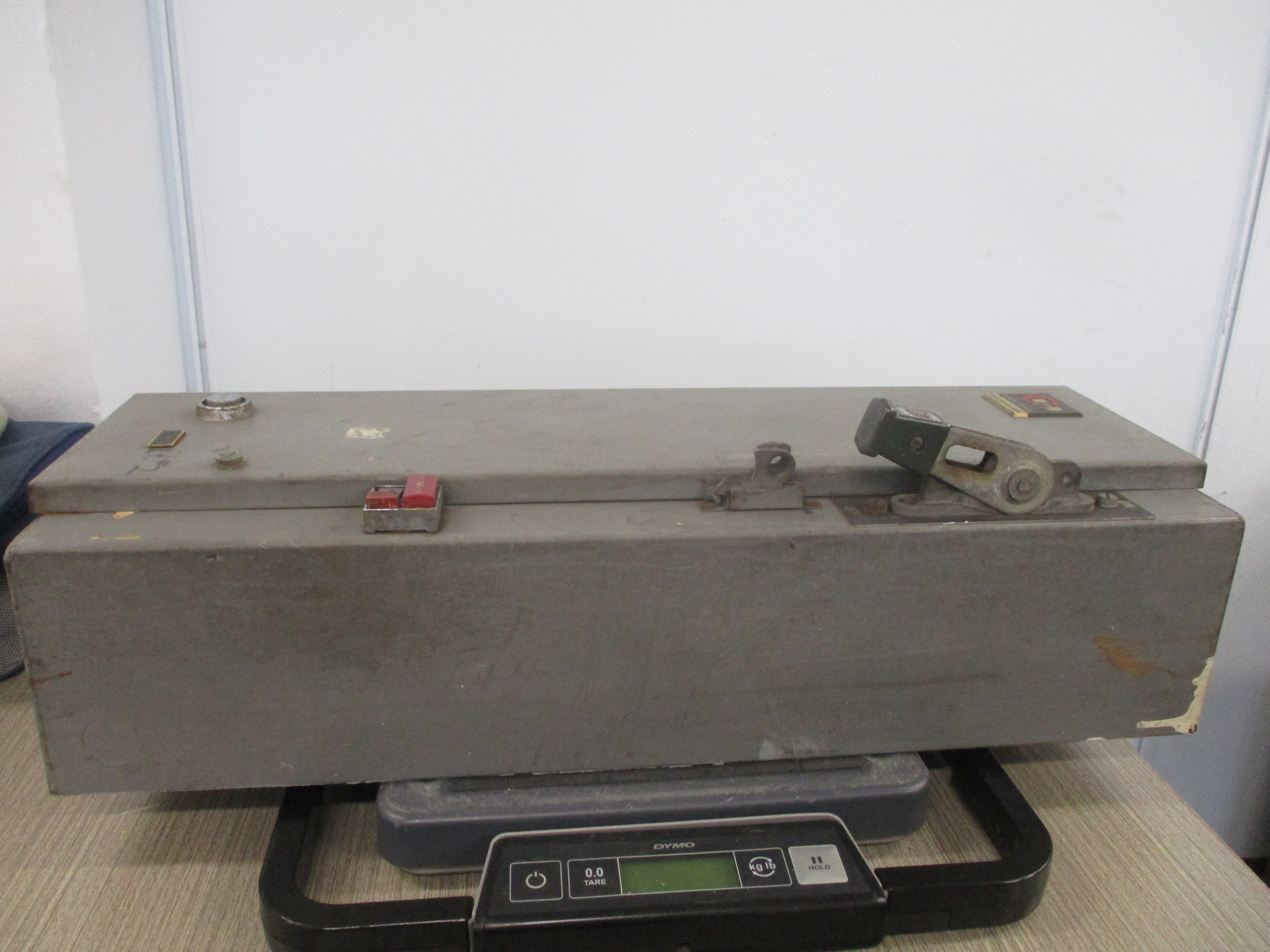 Cutler-Hammer Size 0 Breaker Combination A10BN0 120V Coil 15A Breaker