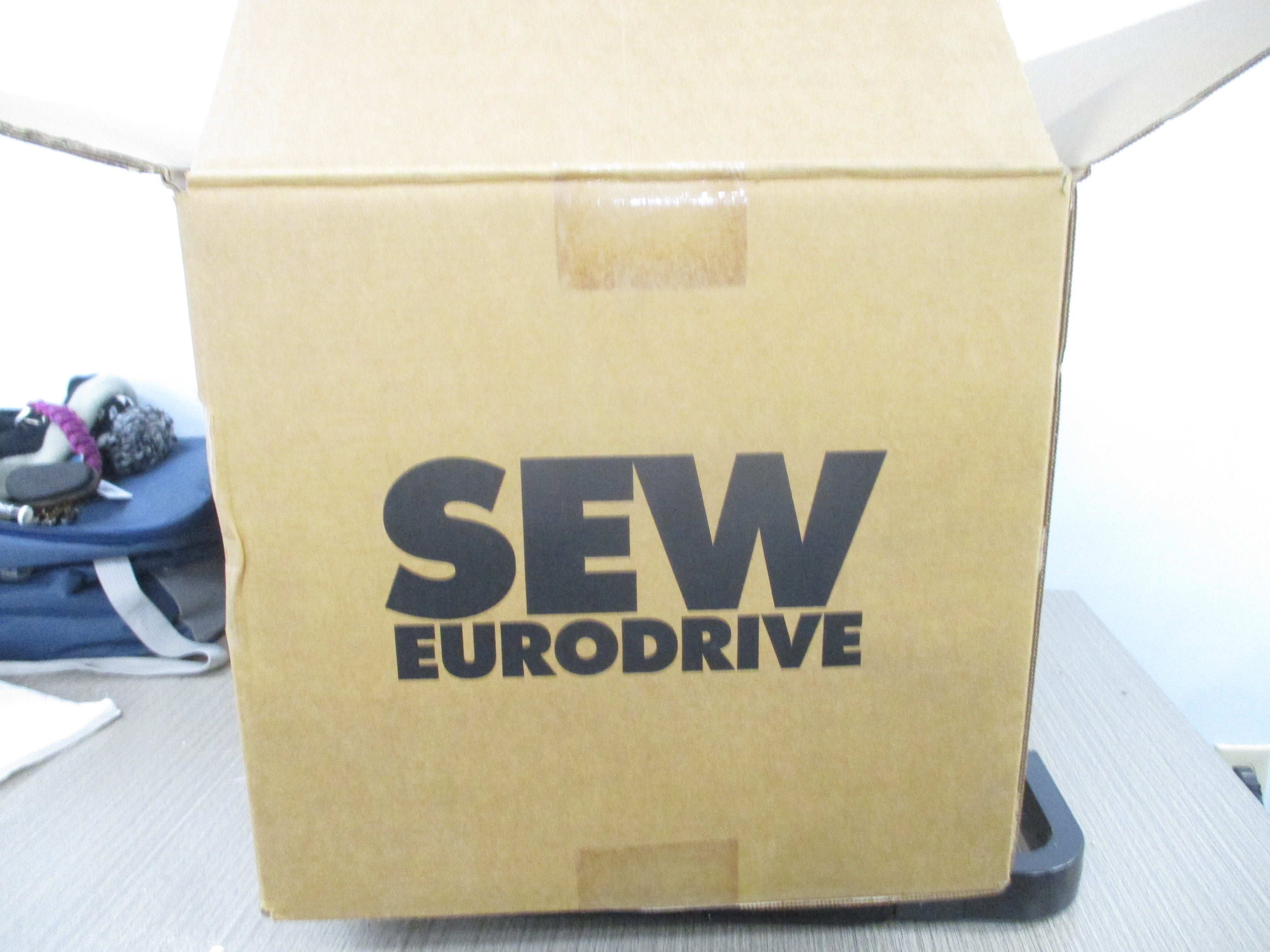 Sew-Eurodrive Gearmotor WA30 DRN80M4 M01SN997 1HP Ratio 14.33:1 122RPM Output