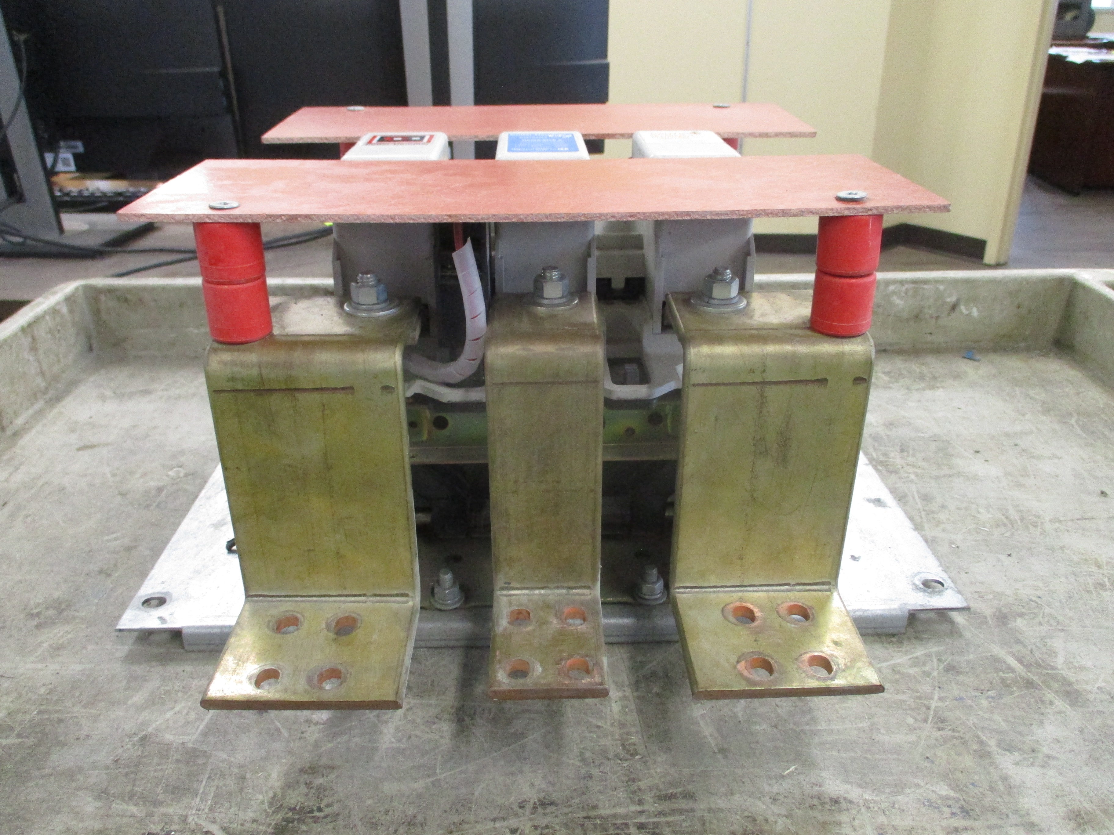 Cutler-Hammer Size 6 Contactor CN15TN3 Ser. B1 540A 460/575V Used