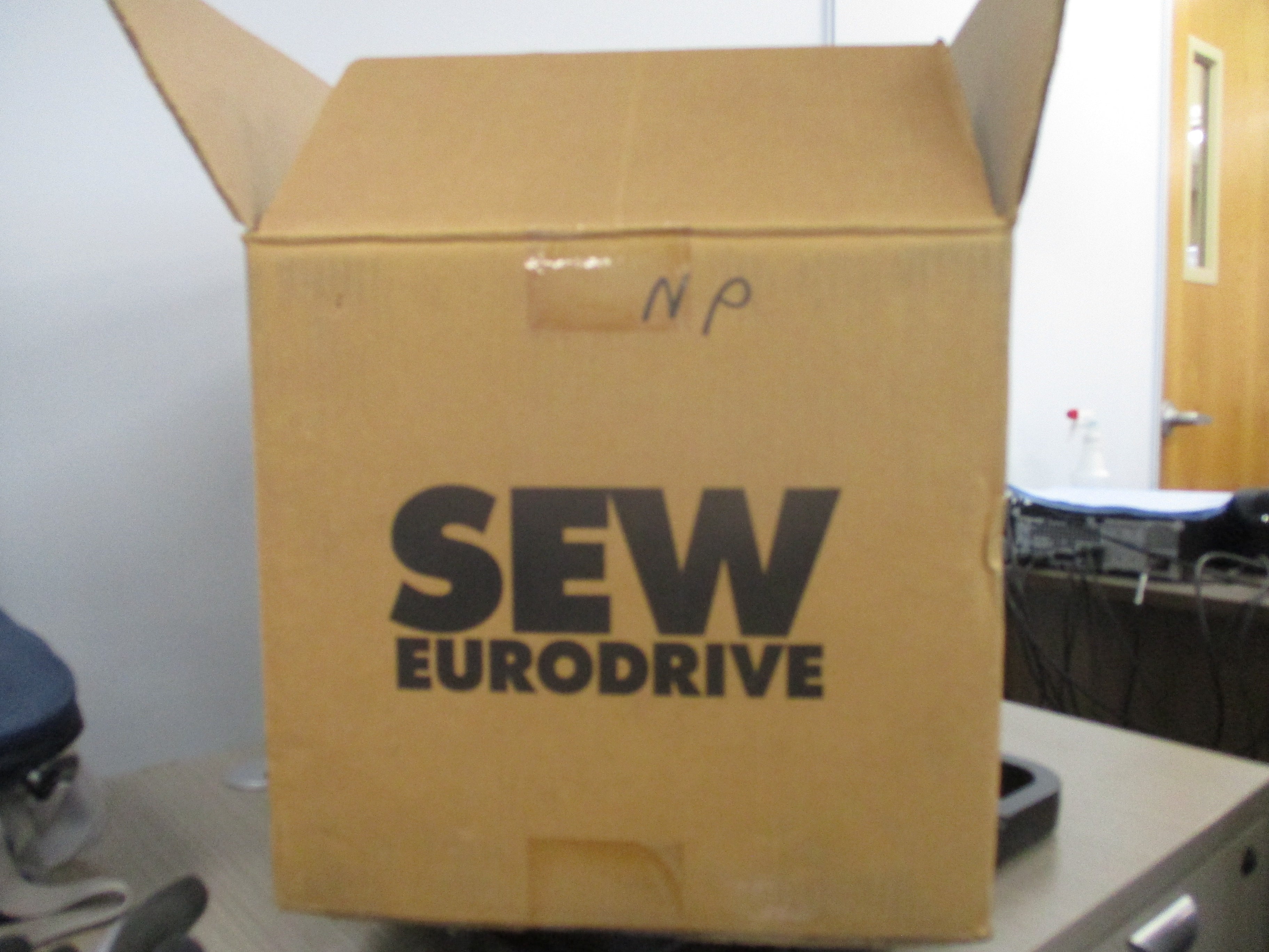 Sew-Eurodrive Gearmotor WA20 DRS71S4 M01SN273 0.5HP Ratio 14.33:1 119RPM Output