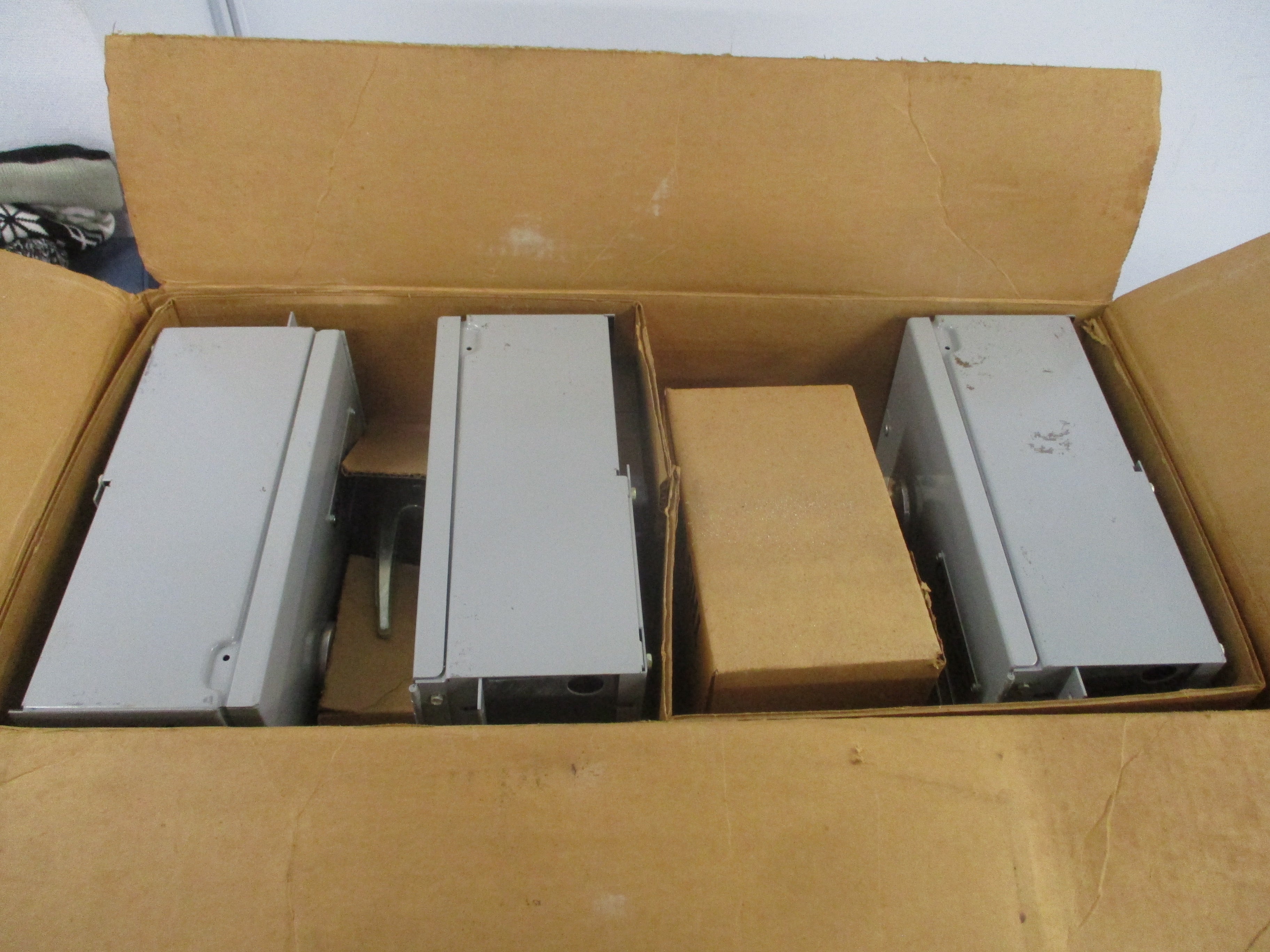 GE Panelboard Switch THFP323 100A 240V 3P *Box of 3* New Surplus