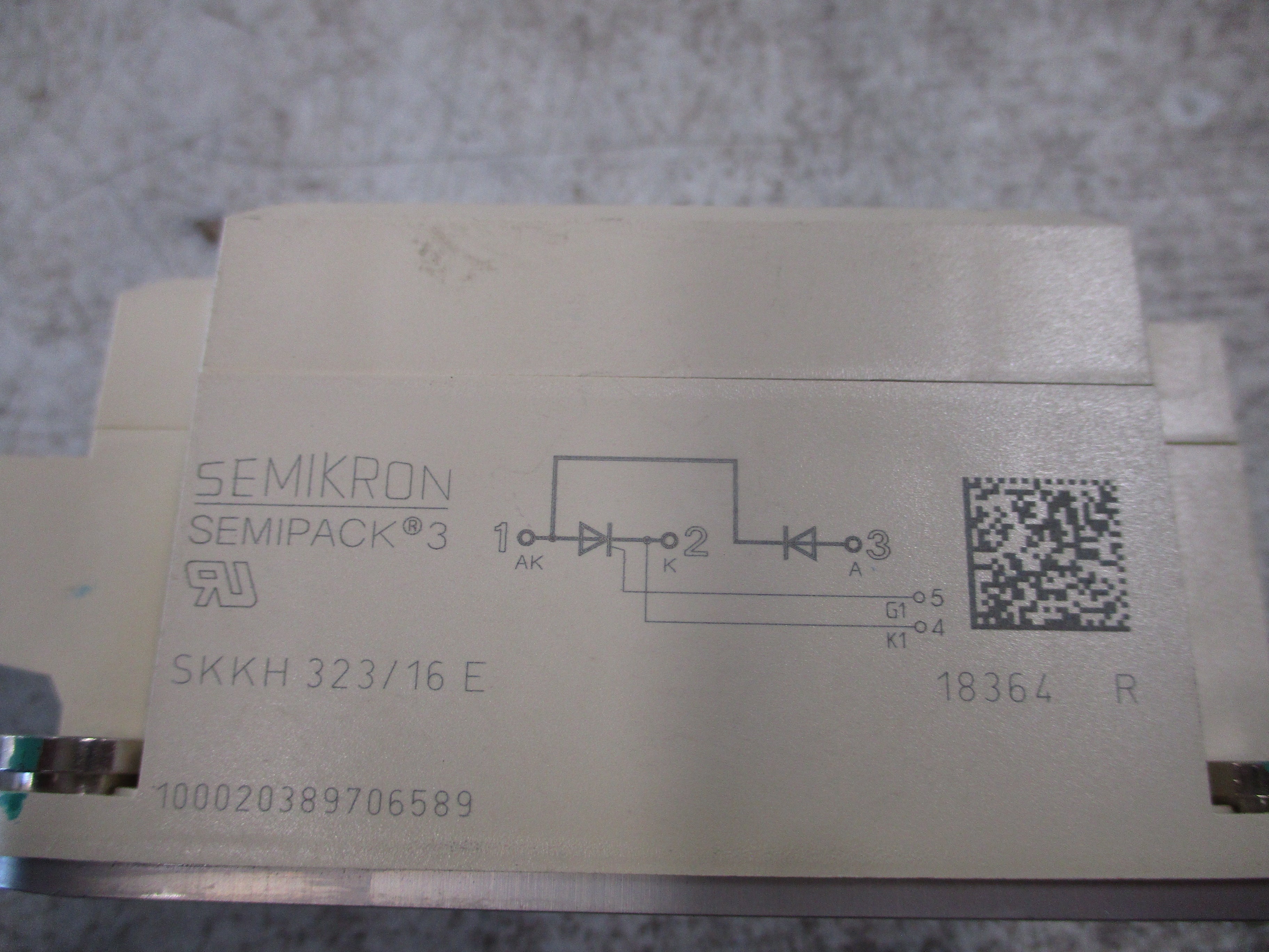 Semikron Semipack 3 Power Module SKKH 323/16E Used
