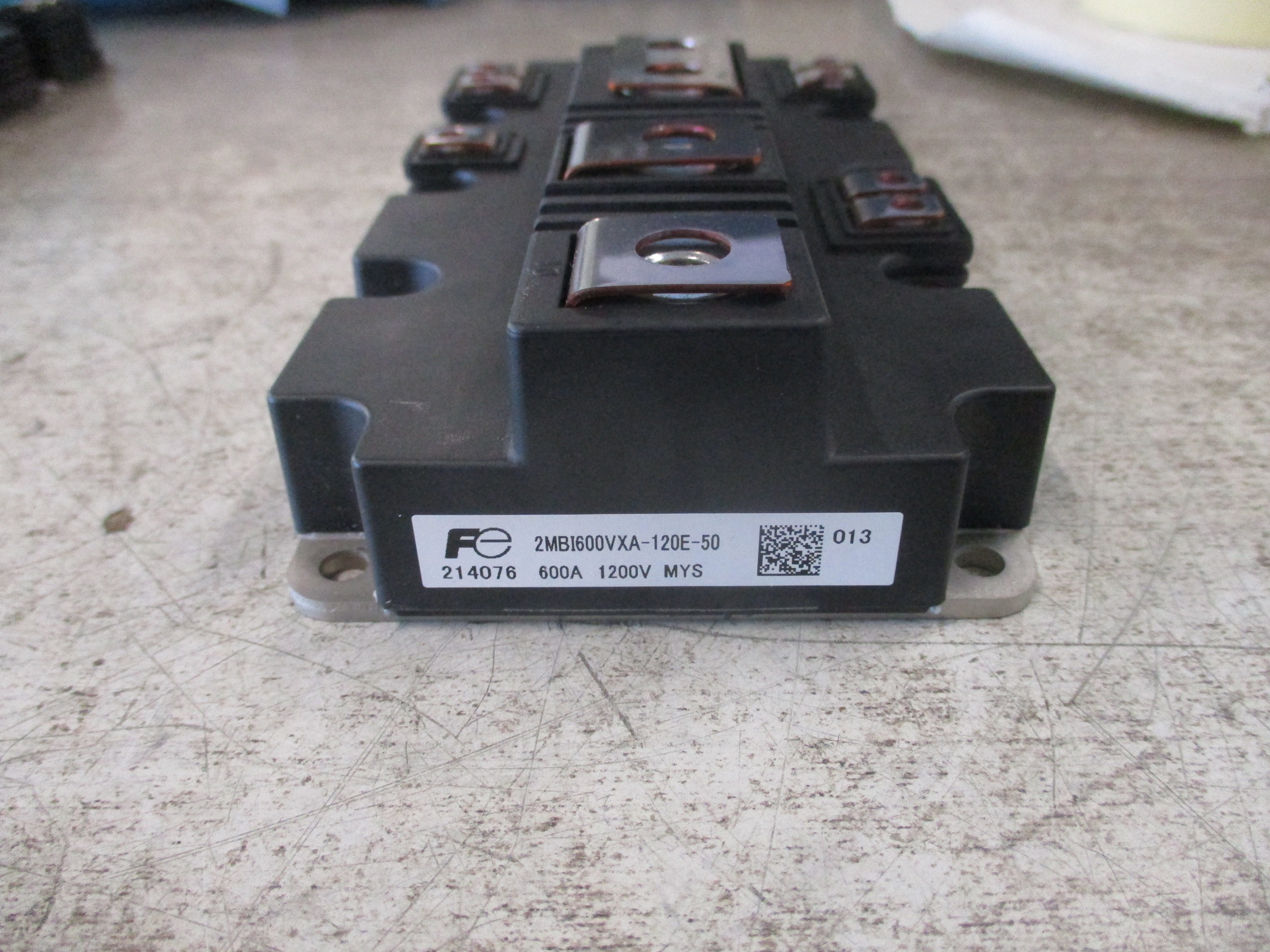 Fuji Electric Power Module 2MBI600VXA-120E-50 600A 1200V Used