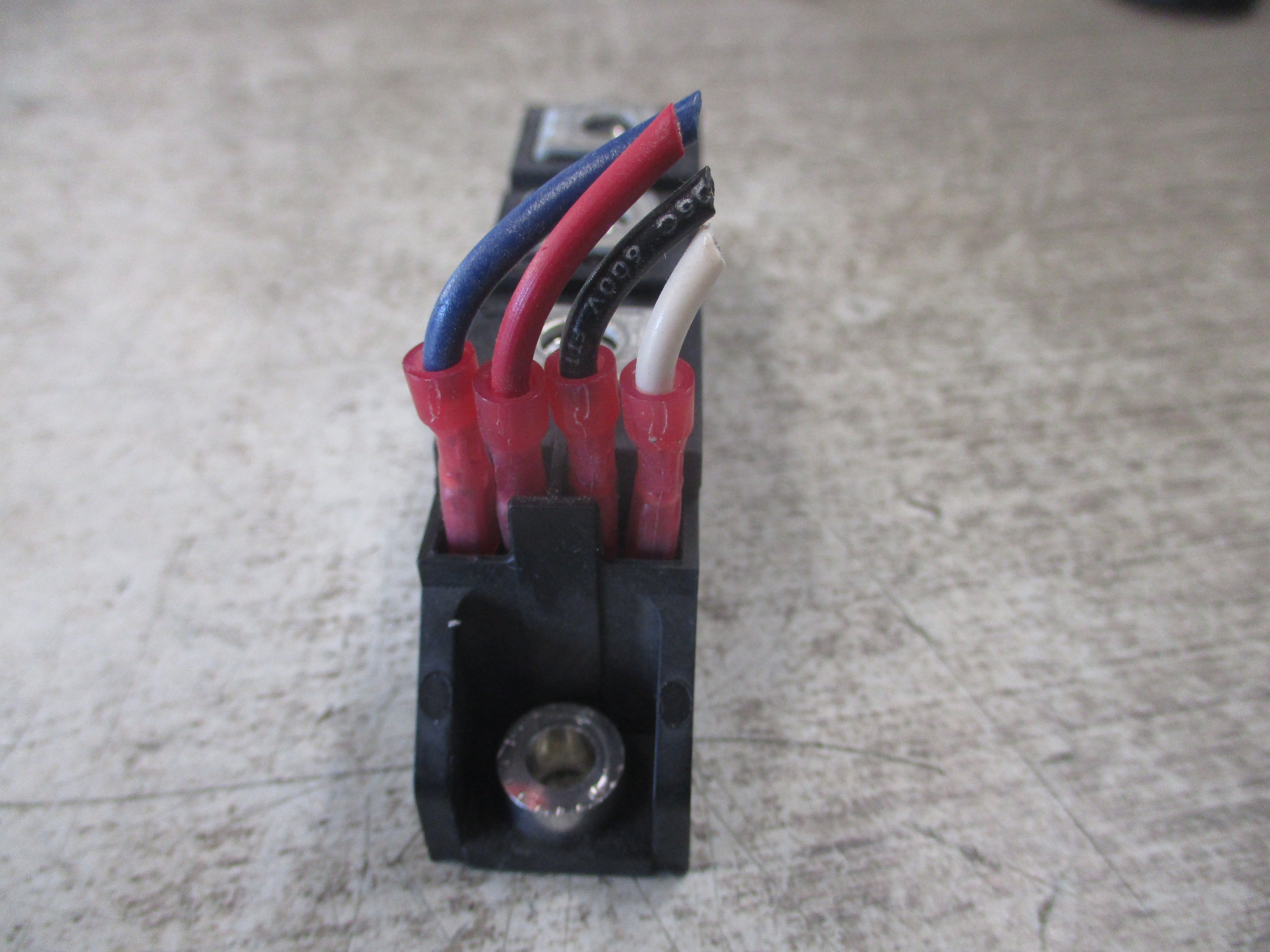 IXYS Thyristor MCMA140P1400TA Used