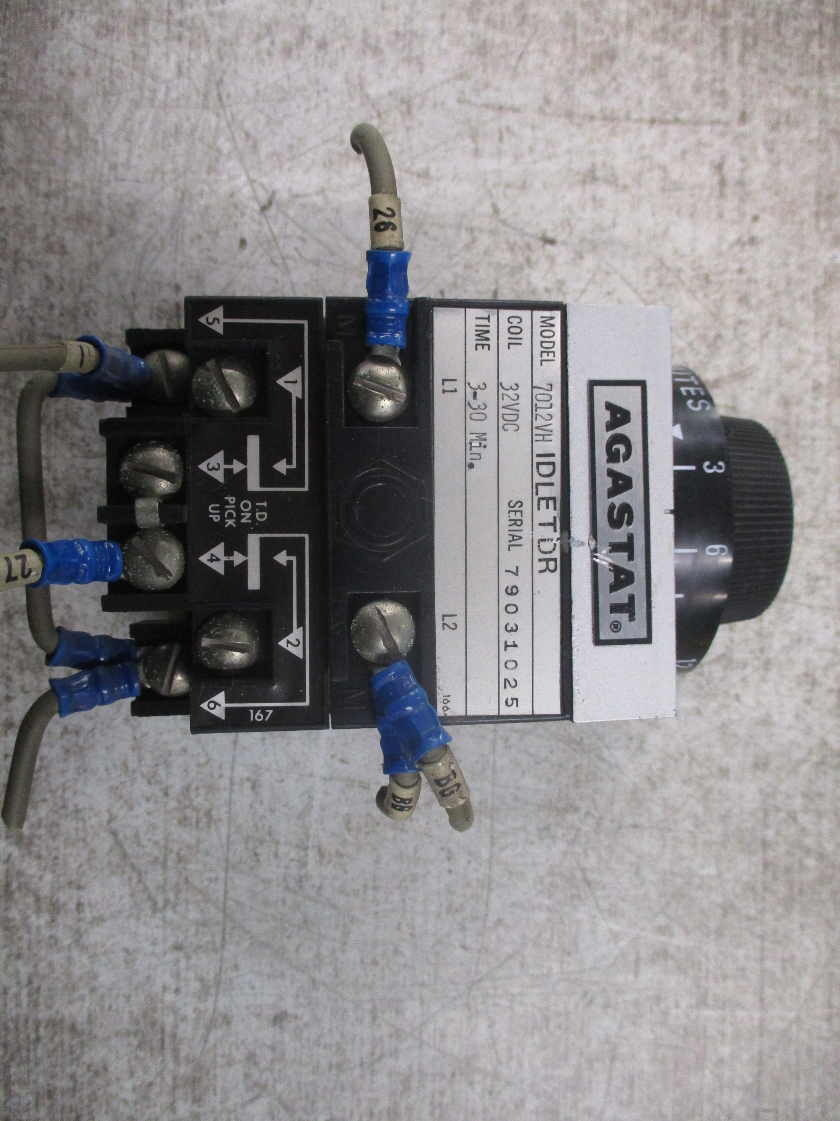 Agastat Timer 7012VH IDLETDR 32VDC Coil Time: 3-30 Min Used