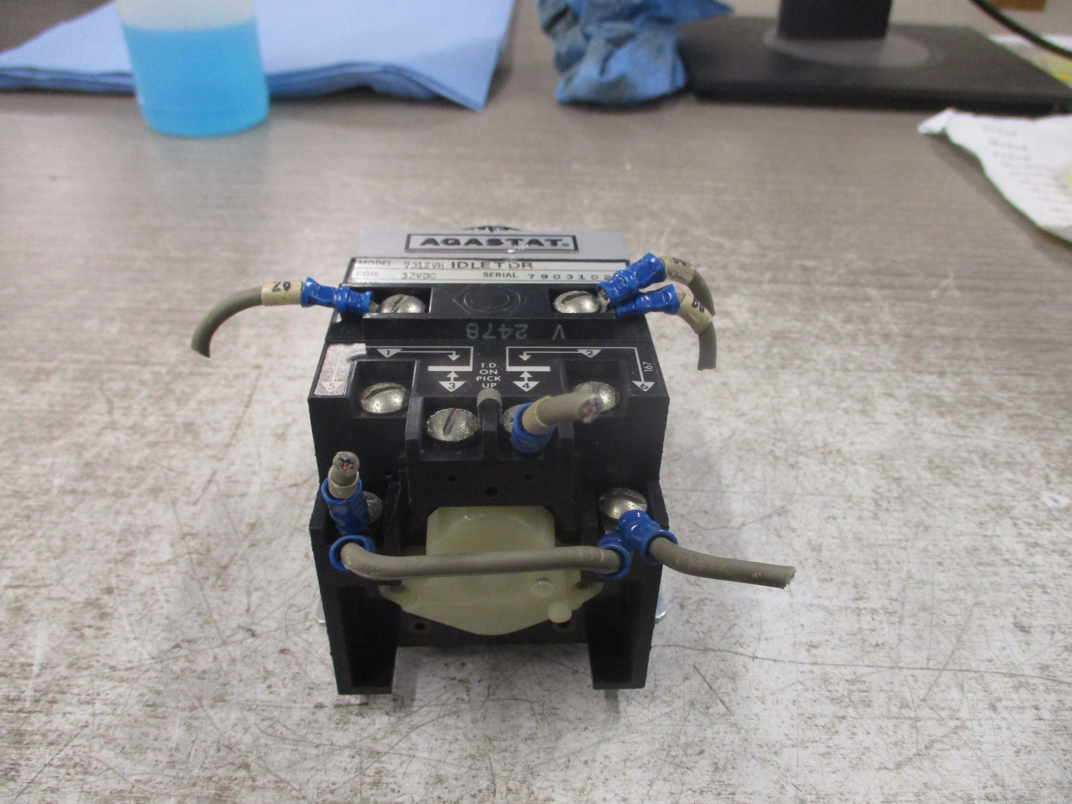 Agastat Timer 7012VH IDLETDR 32VDC Coil Time: 3-30 Min Used