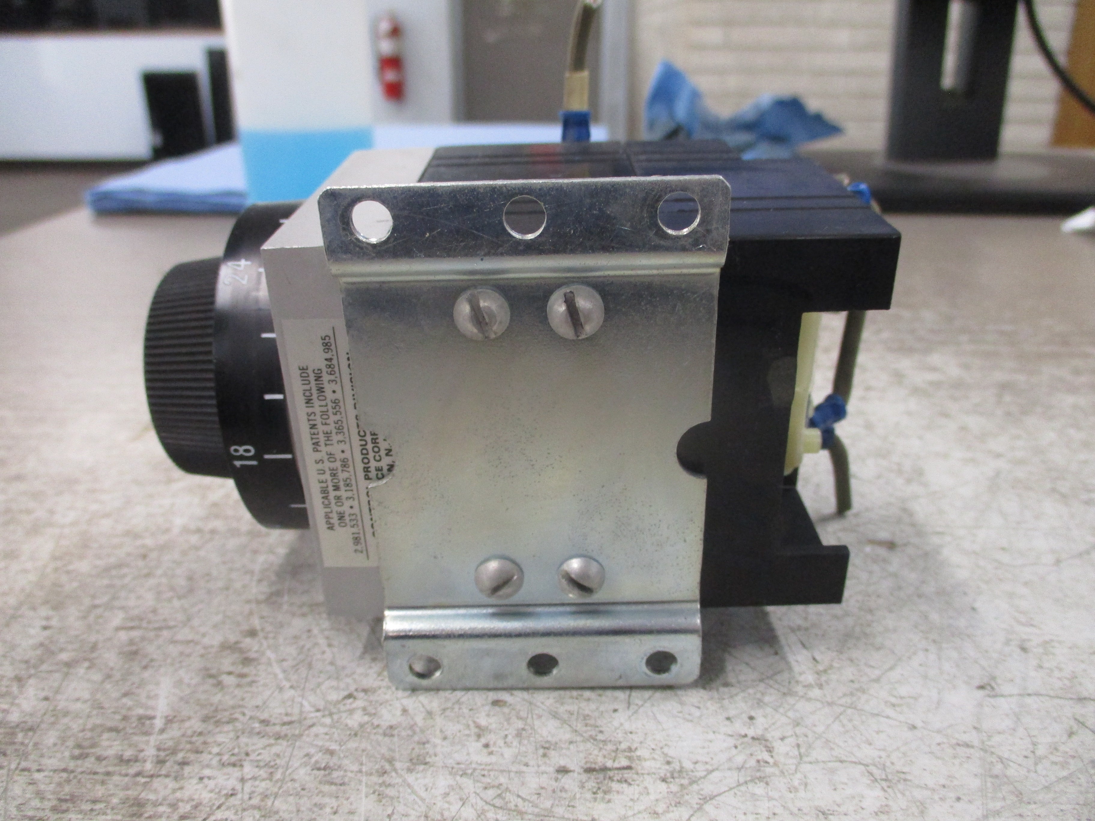 Agastat Timer 7012VH IDLETDR 32VDC Coil Time: 3-30 Min Used