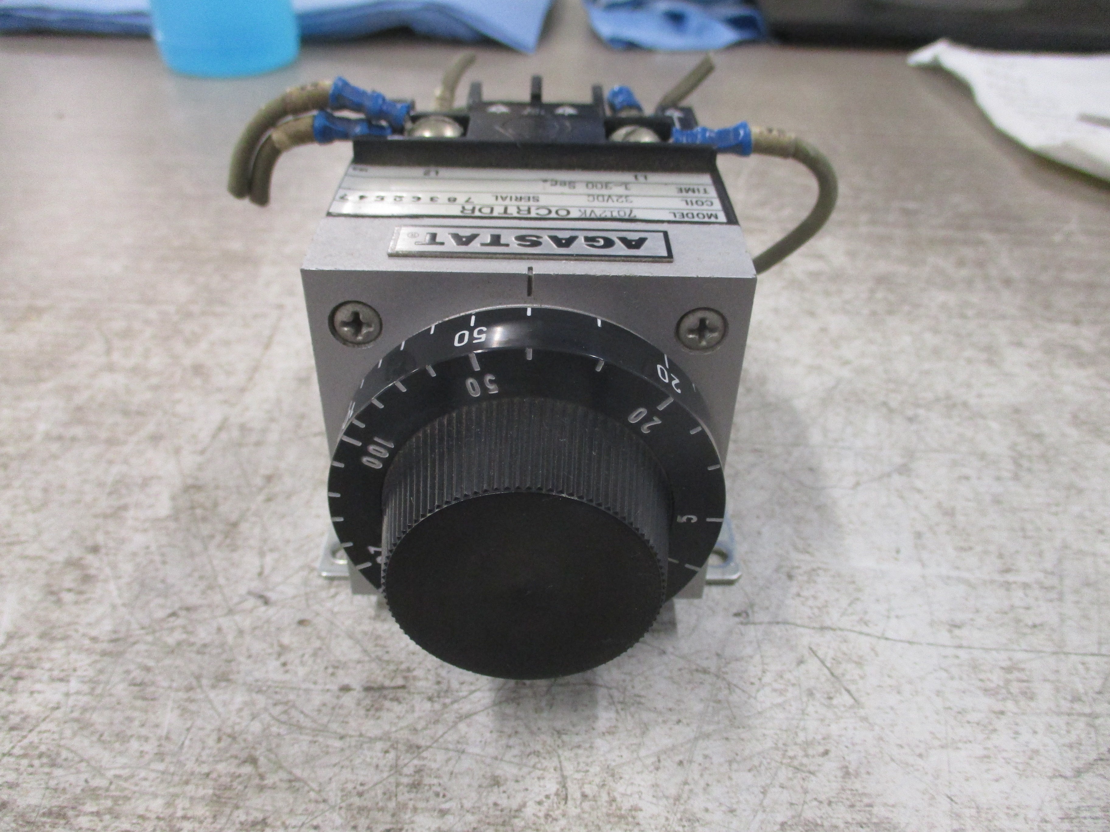 Agastat Timer 7012VK OCRTDR 32VDC Coil Time: 1-300 Sec Used