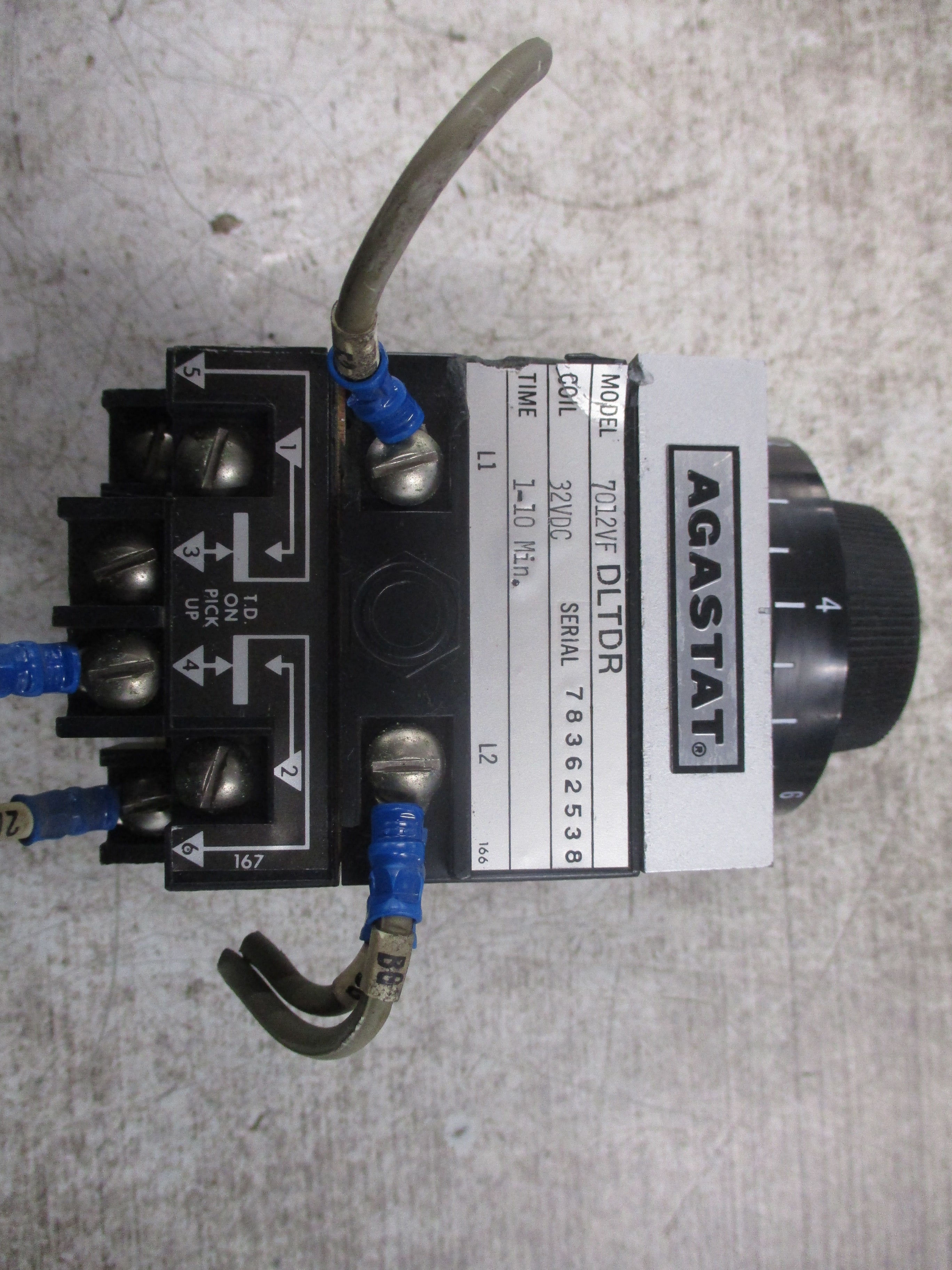 Agastat Timer 7012VF DLTDR 32VDC Coil Time: 1-10 Min *Chipped Case* Used