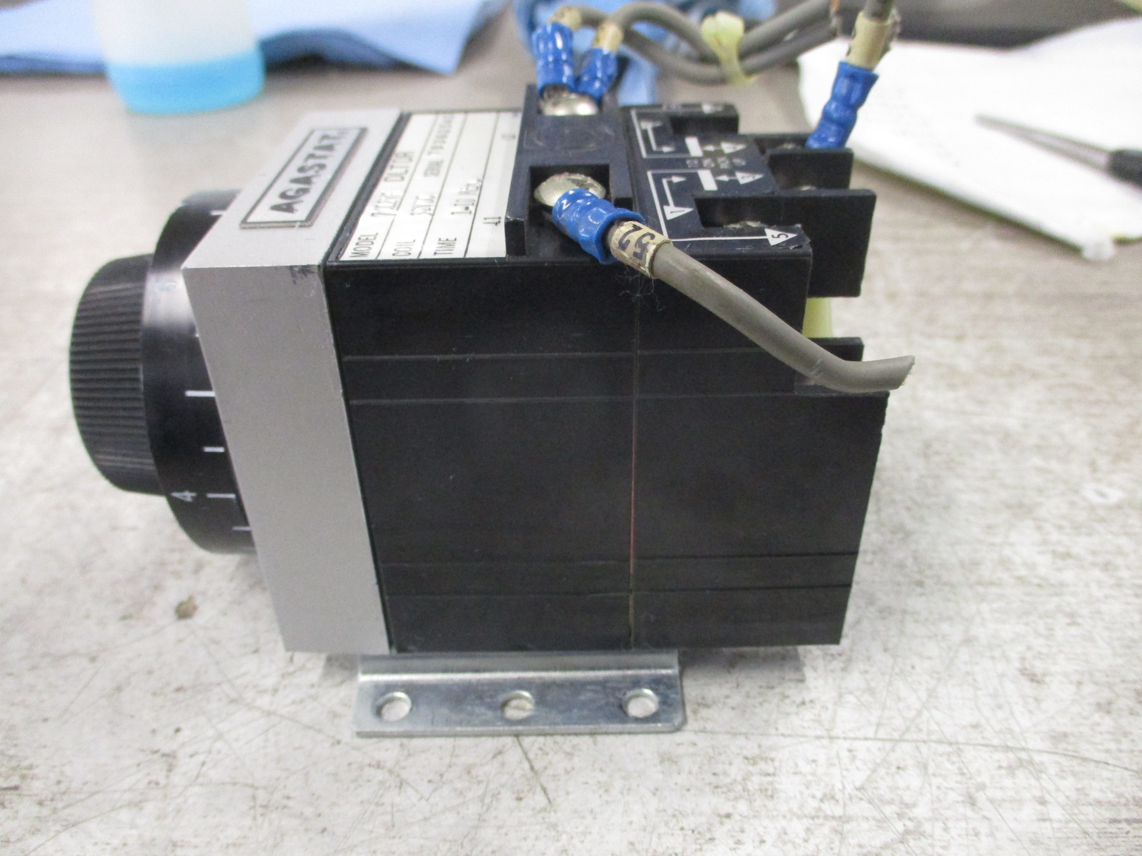 Agastat Timer 7012VF DLTDR 32VDC Coil Time: 1-10 min Used