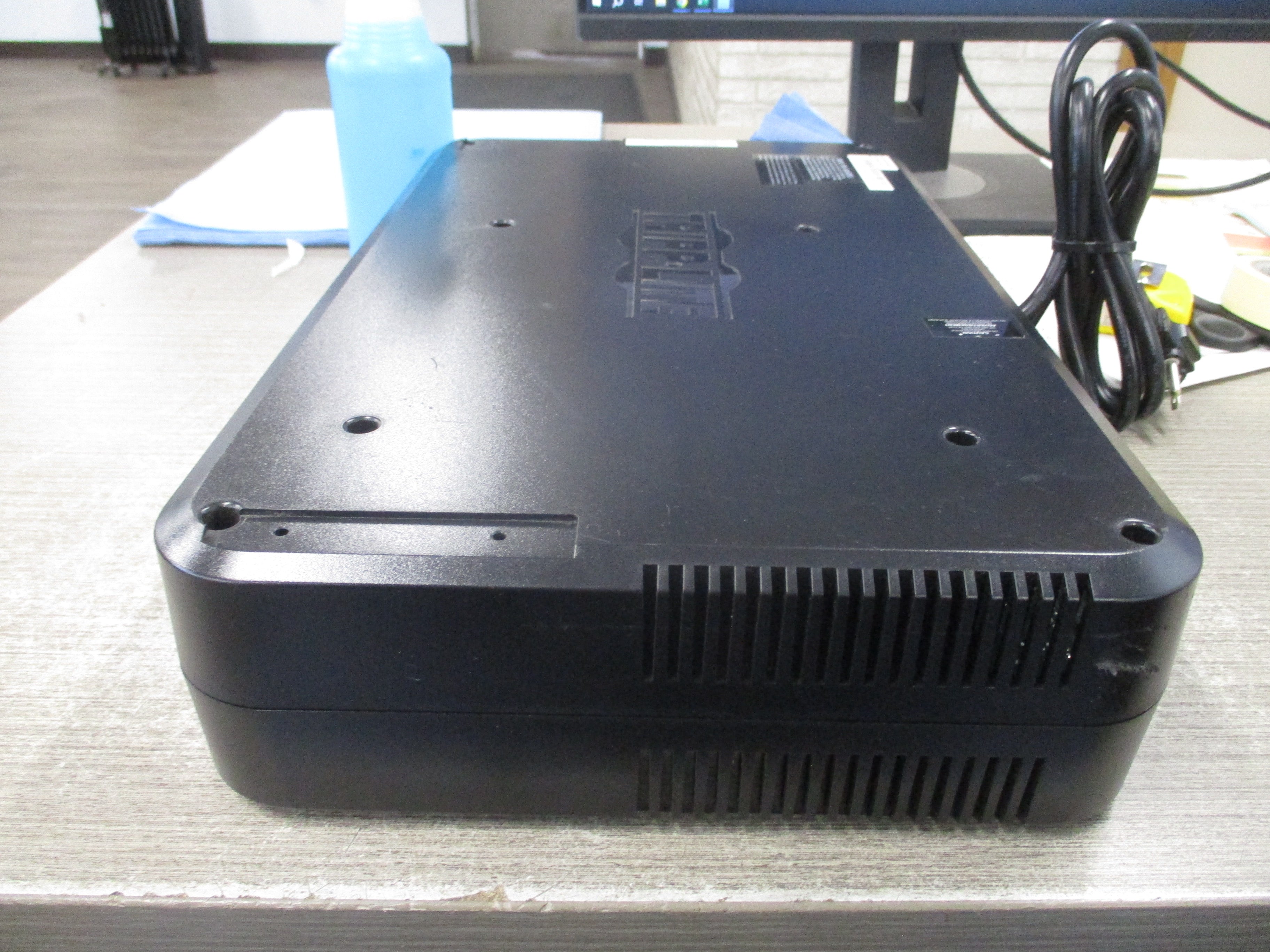 Tripp-Lite Smart UPS SMART1500LCDXL 1500VA 900W 120V 60Hz Used
