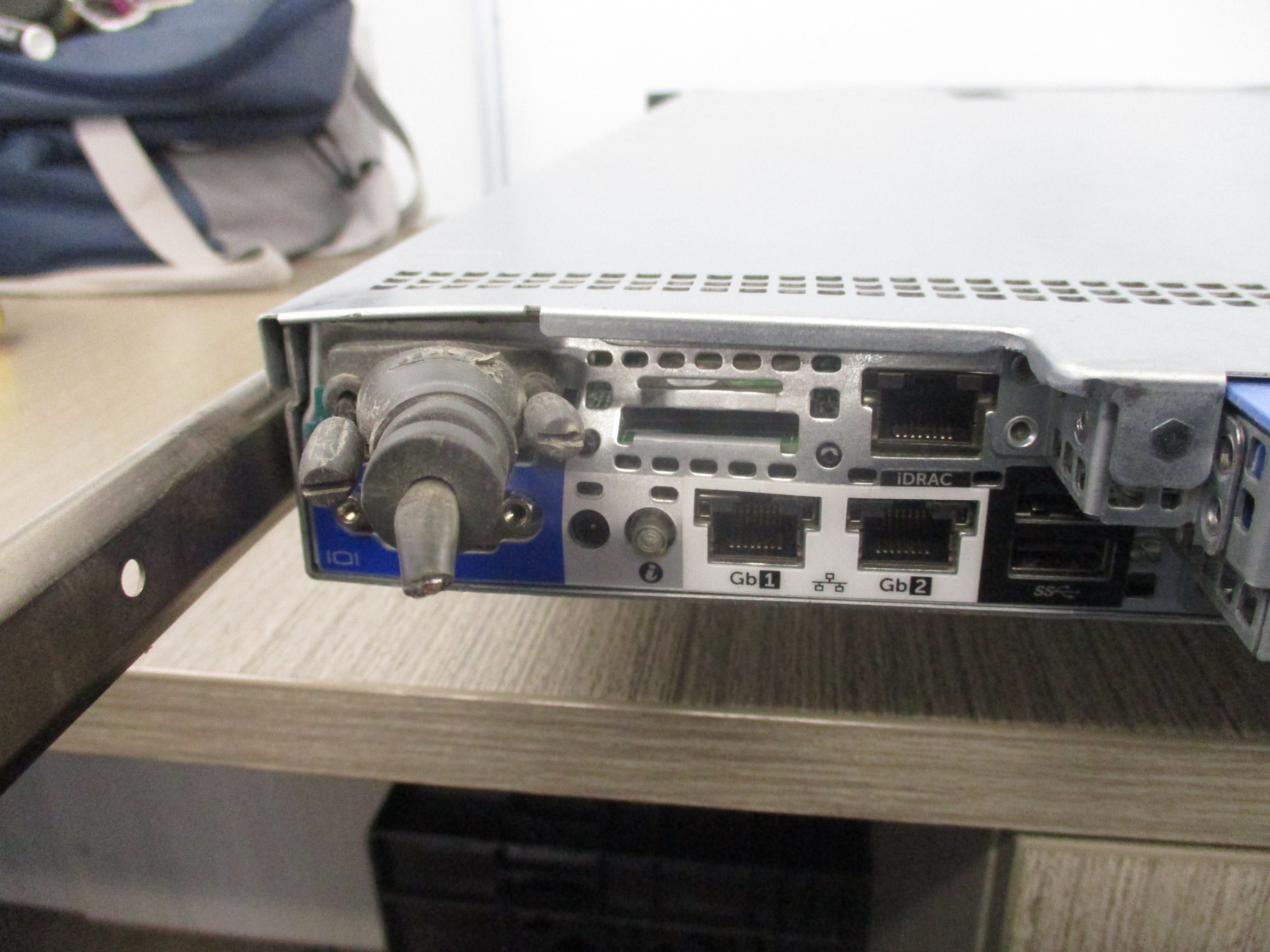 Dell PowerEdge Rackmount Server R330 Intel Xeon E3-1220 3.06Hz 8GB DDR4 RAM