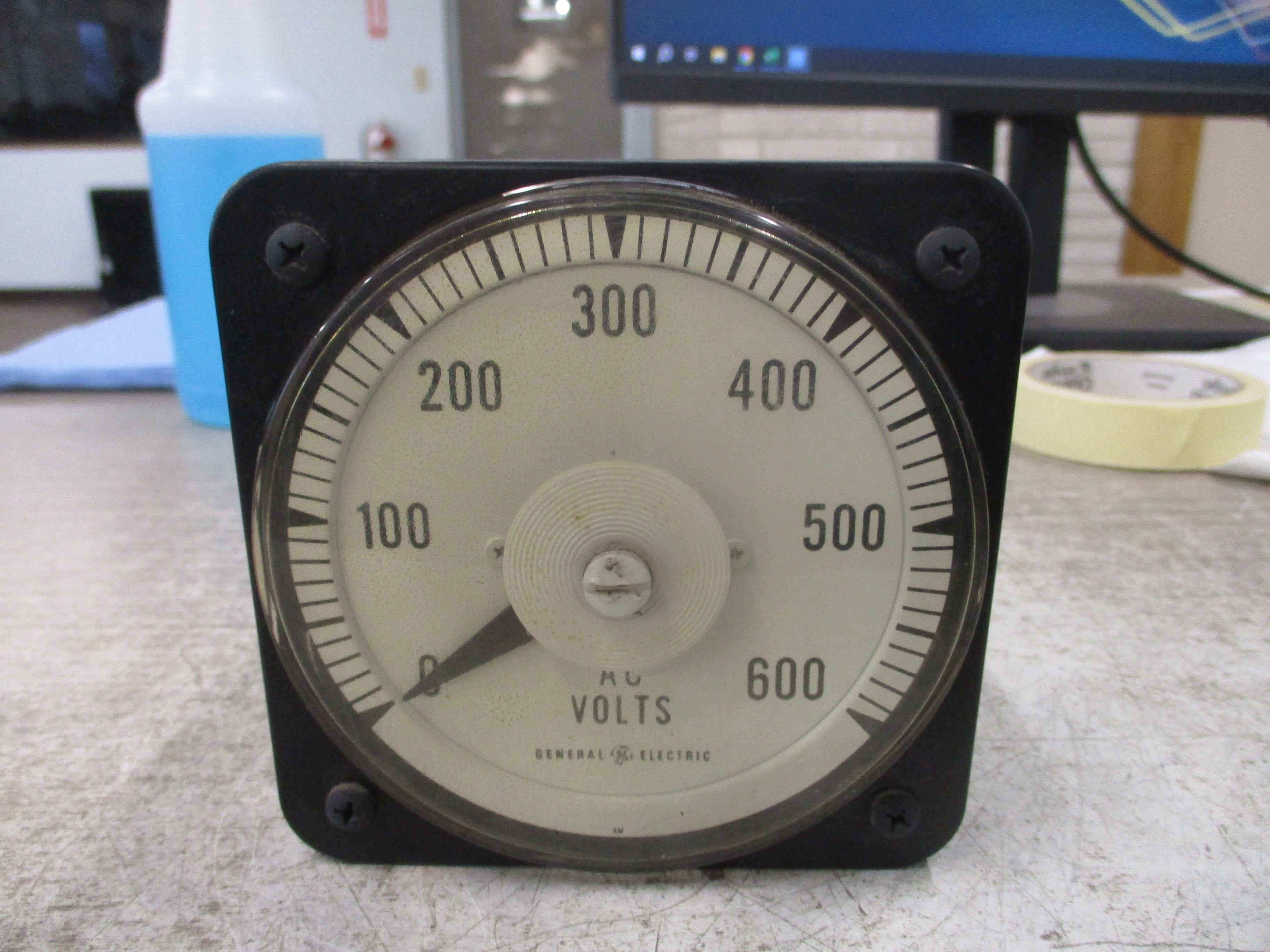 GE AC Voltmeter 103021RSSJ/UL Range: 0-600V Used