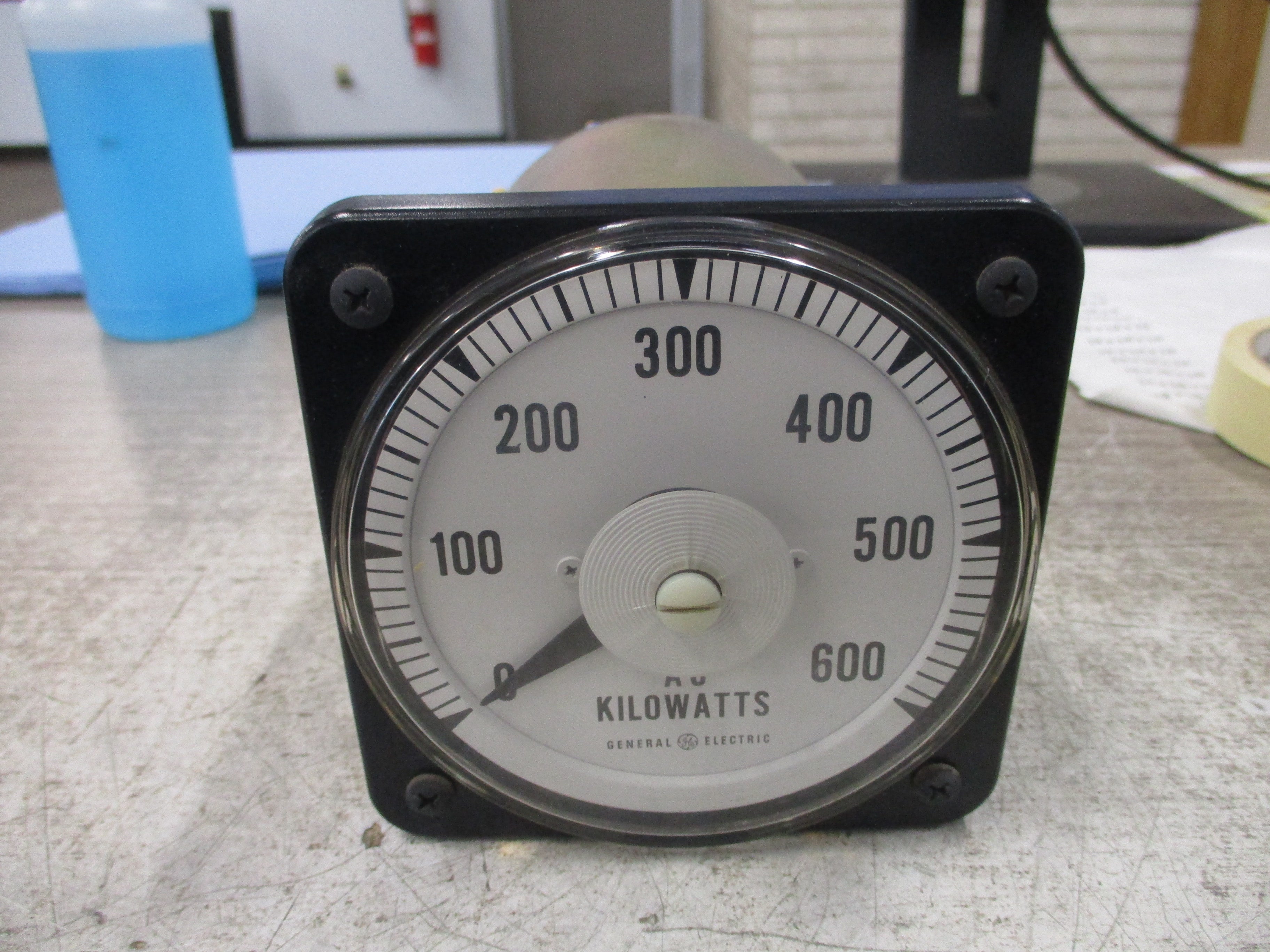 GE AC Kilowatt Meter 103251ANFF7CTC Range: 0-600KW Used