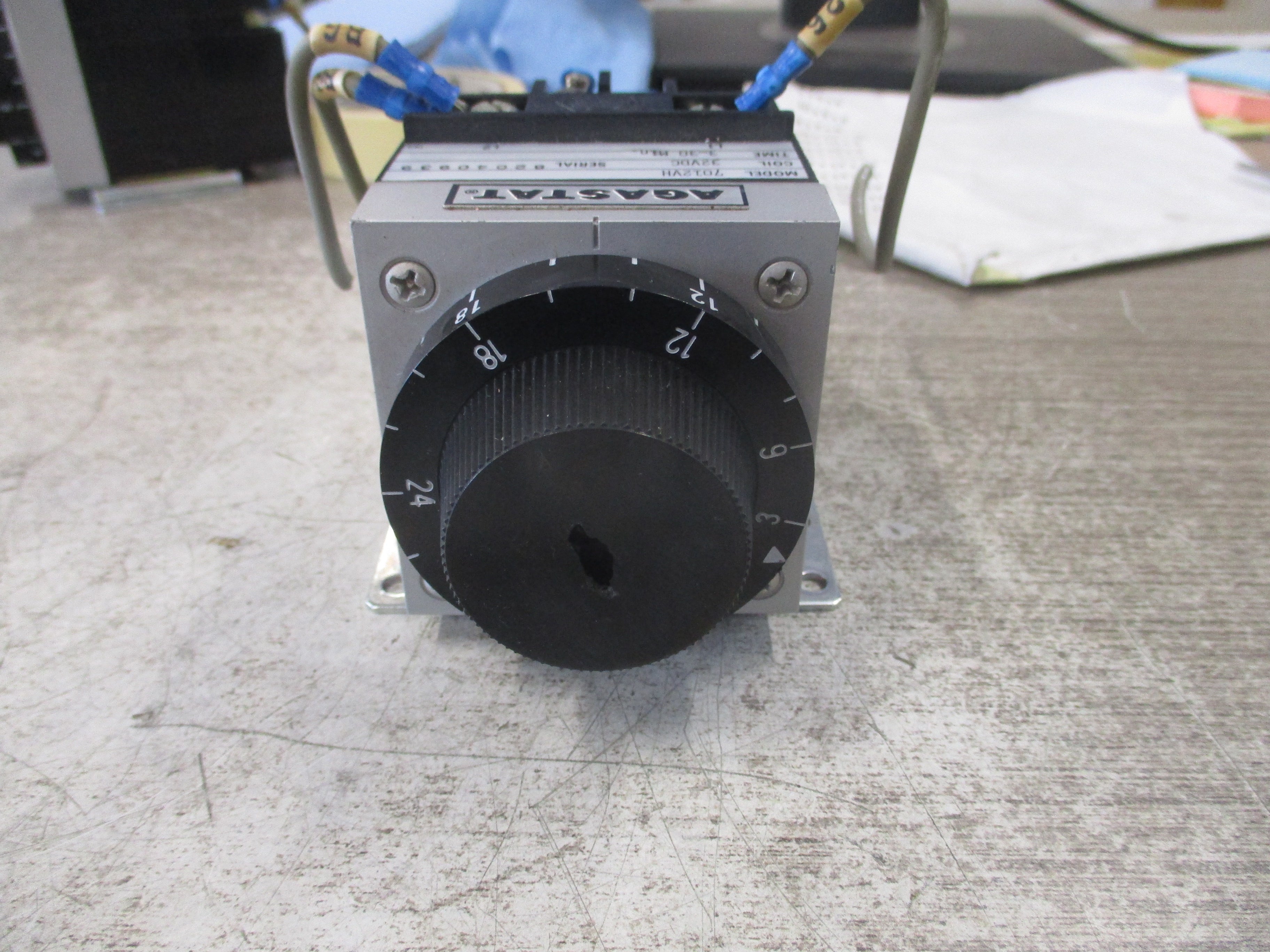 Agastat Timer 7012VH 32VDC Coil Time: 3-30 Min. *Broken Dail* Used