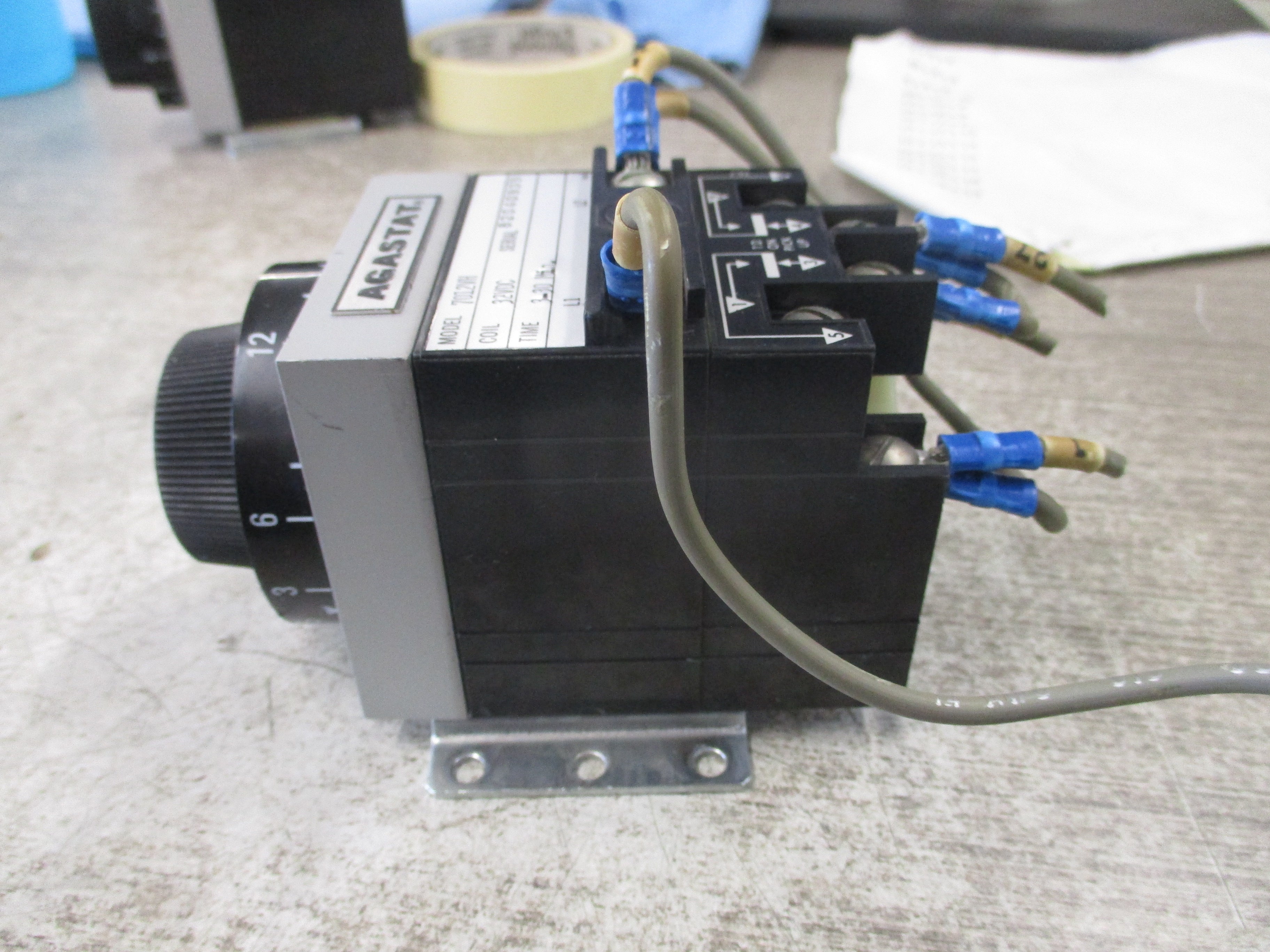 Agastat Timer 7012VH 32VDC Coil Time: 3-30 Min. *Broken Dail* Used
