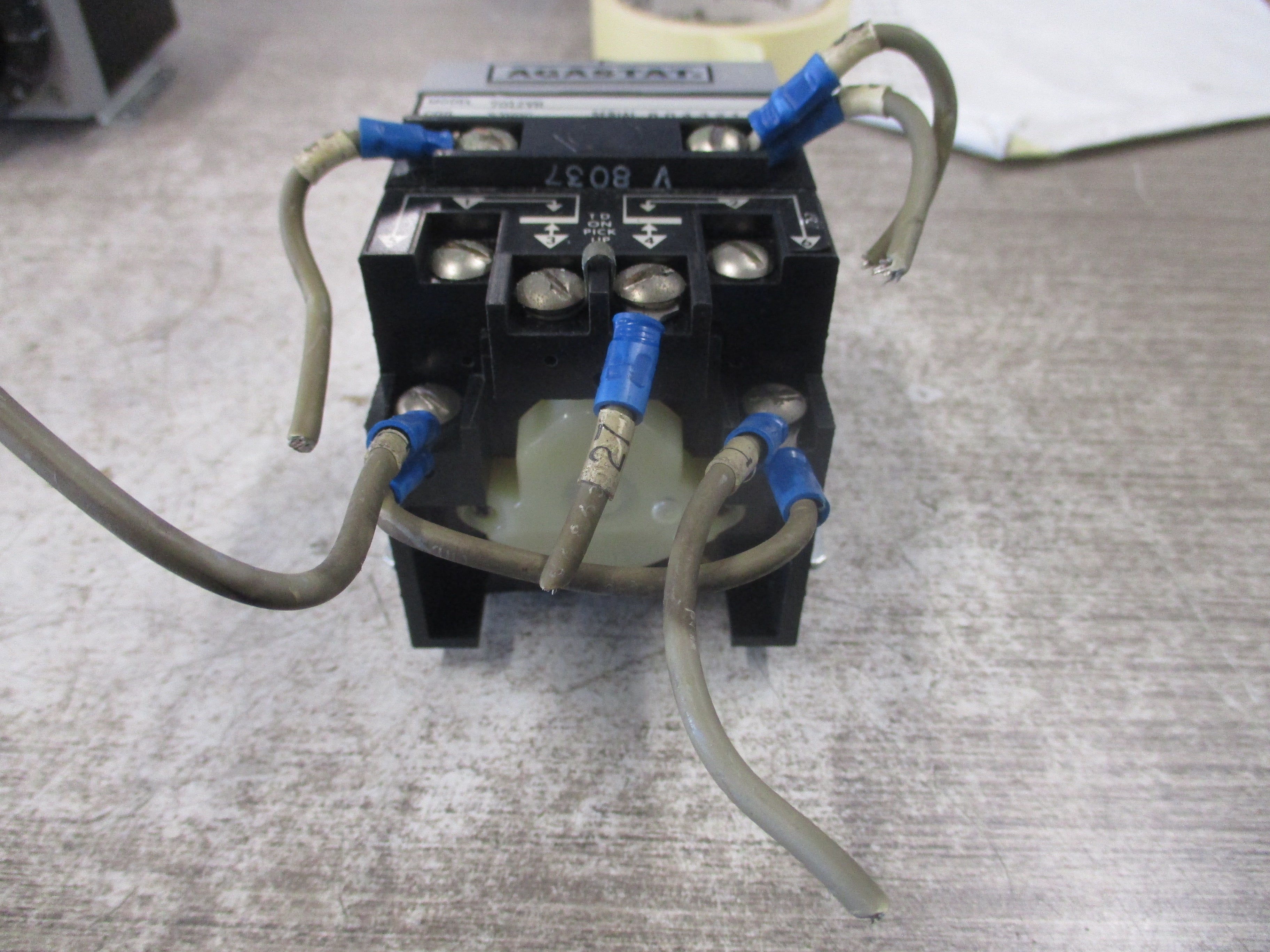 Agastat Timer 7012VH 32VDC Coil Time: 3-30 Min. Used