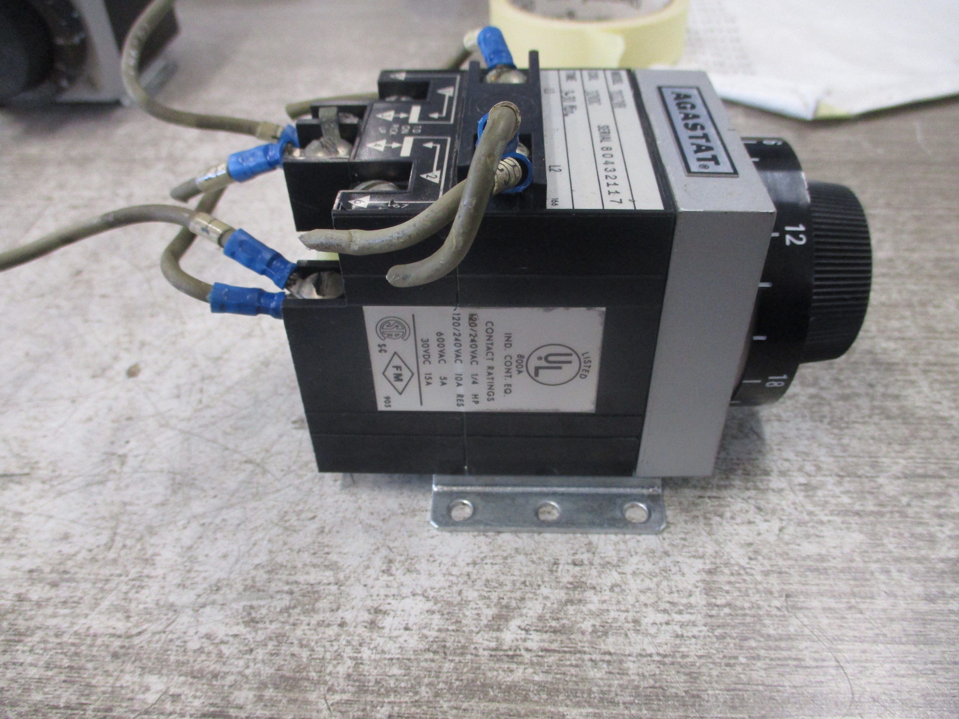 Agastat Timer 7012VH 32VDC Coil Time: 3-30 Min. Used