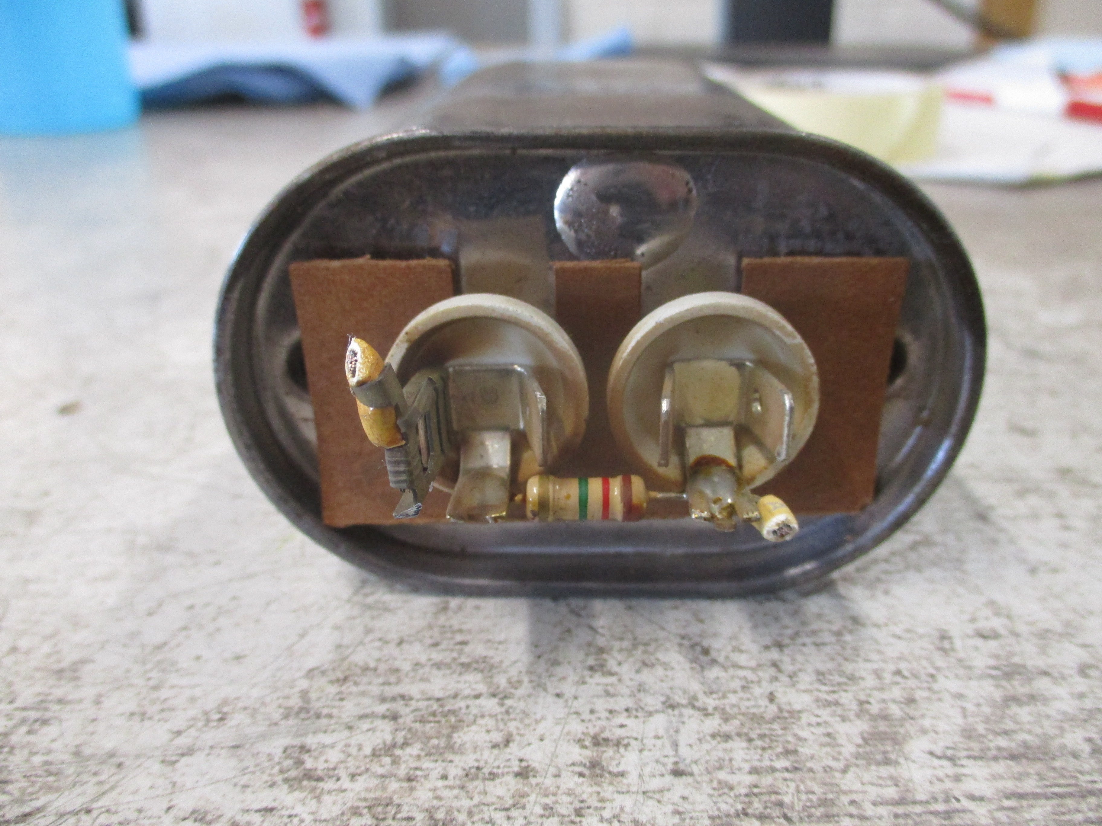 Aerovox Capacitor Z93P4824M42 24uF 480V 50/60Hz Used