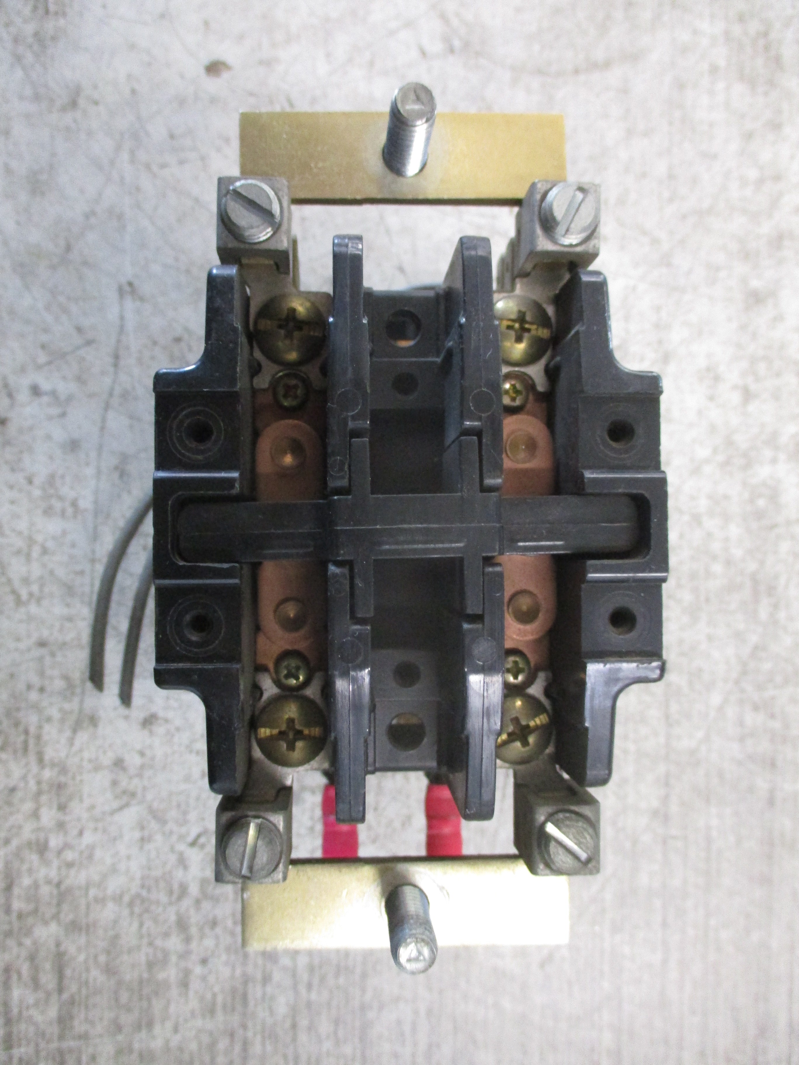 Furnas Contactor 42CE15AF Ser. A 120V Coil 40A 600V Used