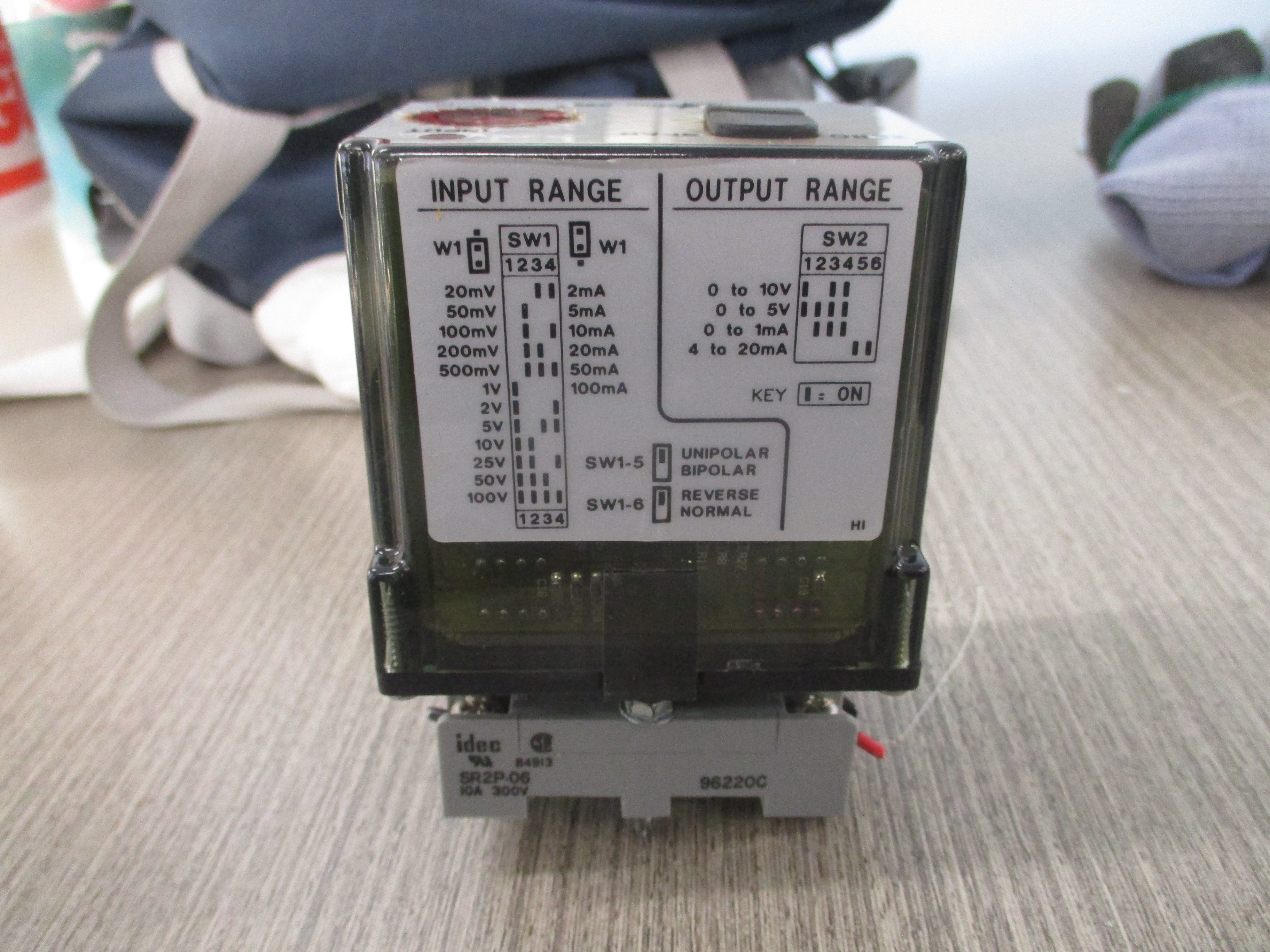 Action Instruments Action Pak Signal Conditioner 4380-2000 Power: 120VAC W/Base