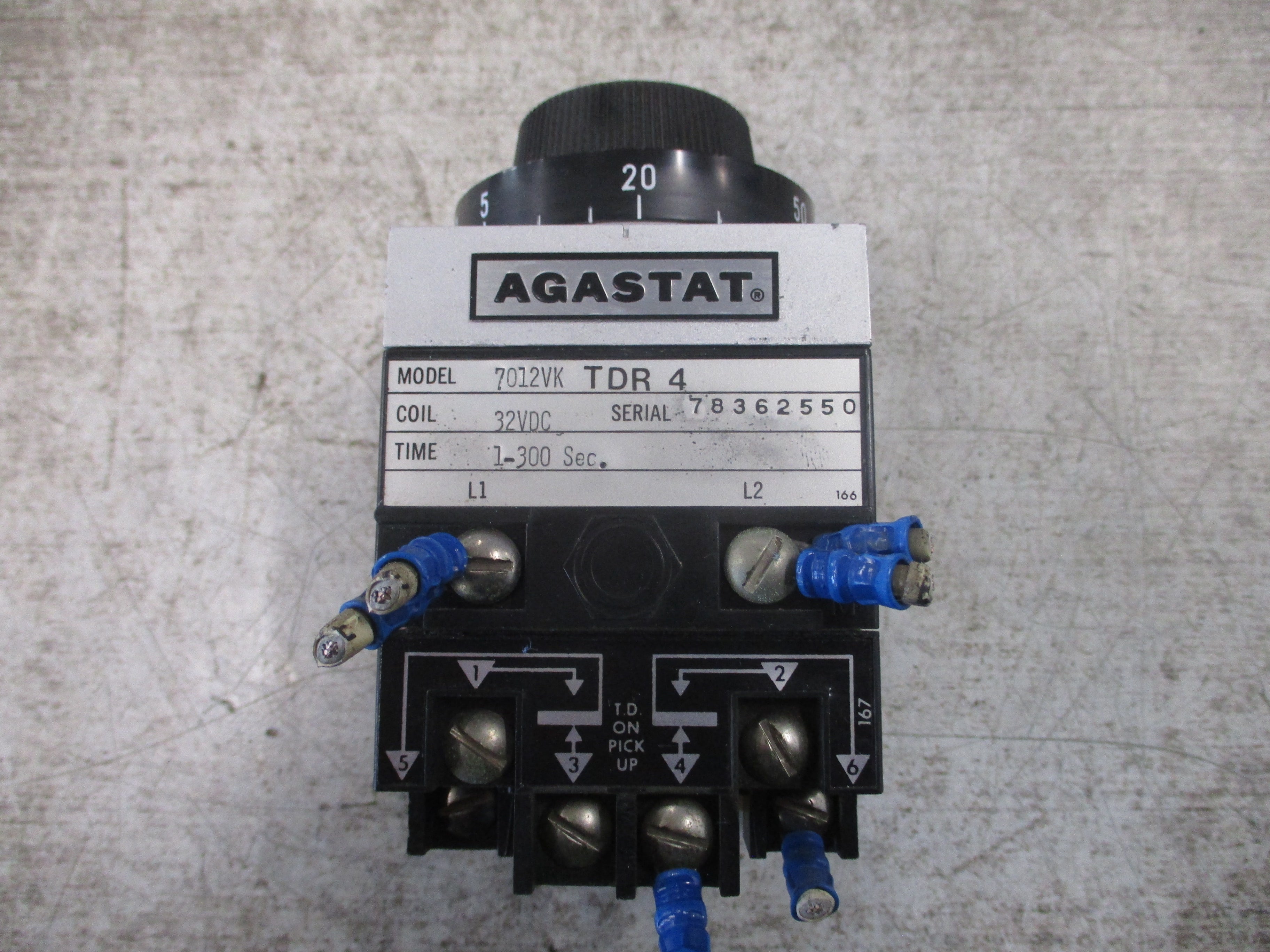 Agastat Timer 7012VK TDR 4 32VDC Coil Time: 1-300 sec Used