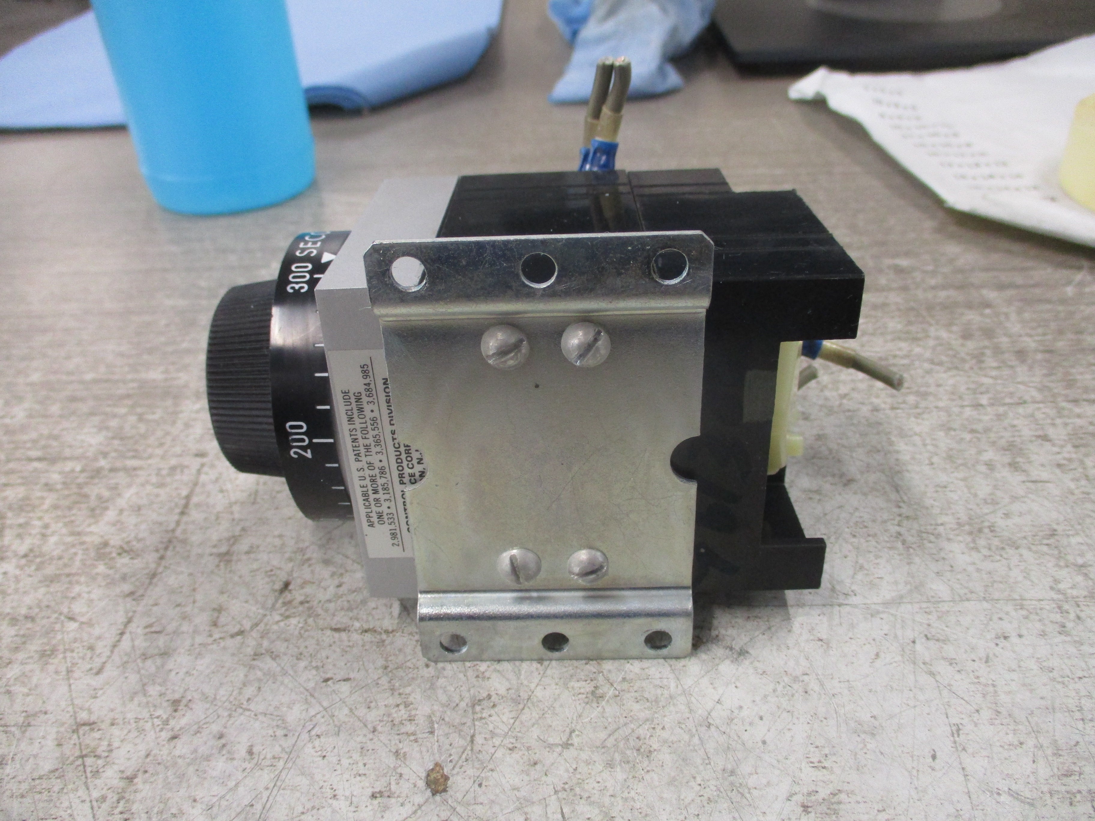 Agastat Timer 7012VK TDR 3 32VDC Coil Time: 1-300 sec Used