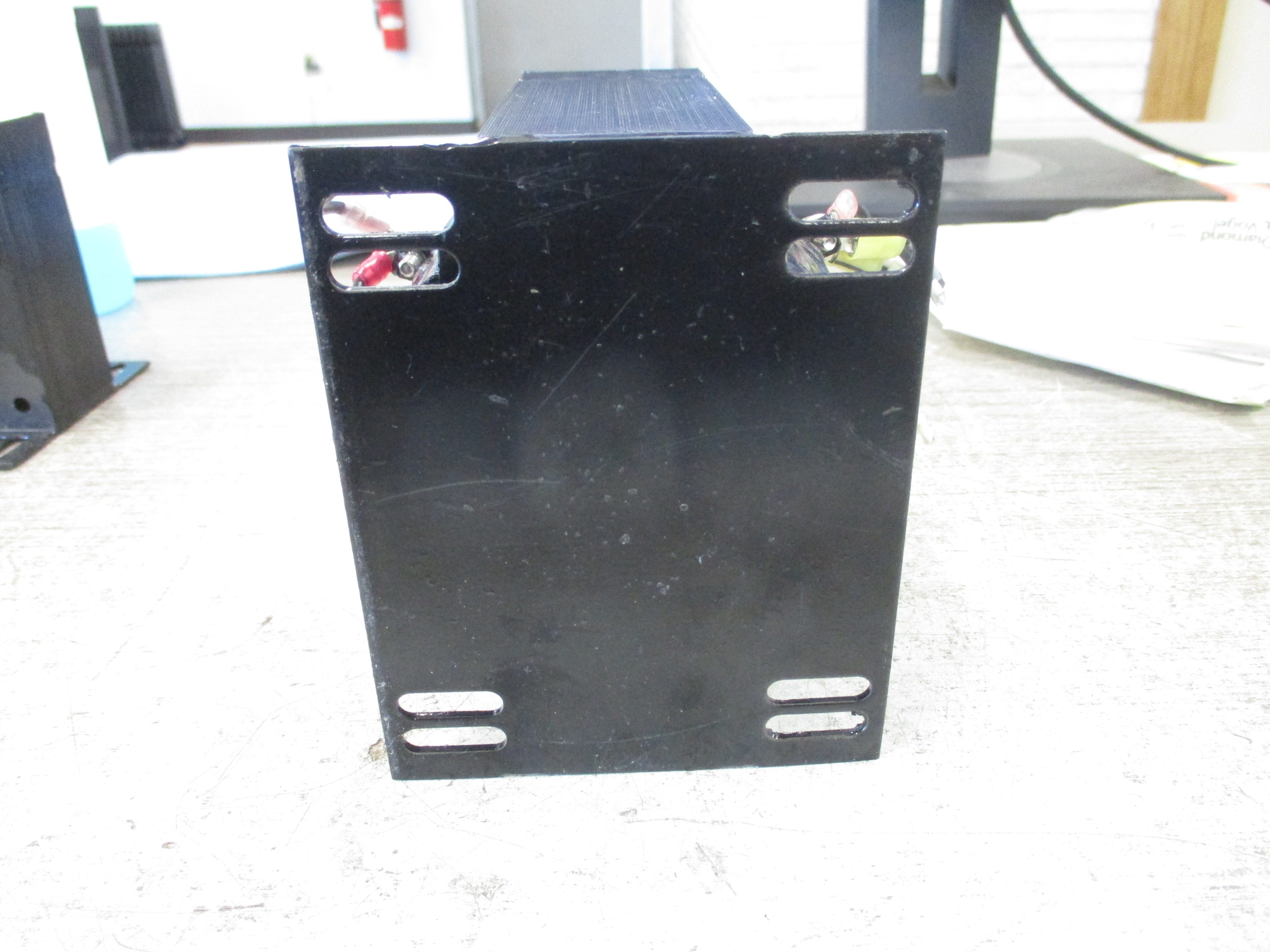 Hammond Transformer 131371 200VA Pri: 230/277/346V Sec: 120V 1Ph 50/60Hz Used