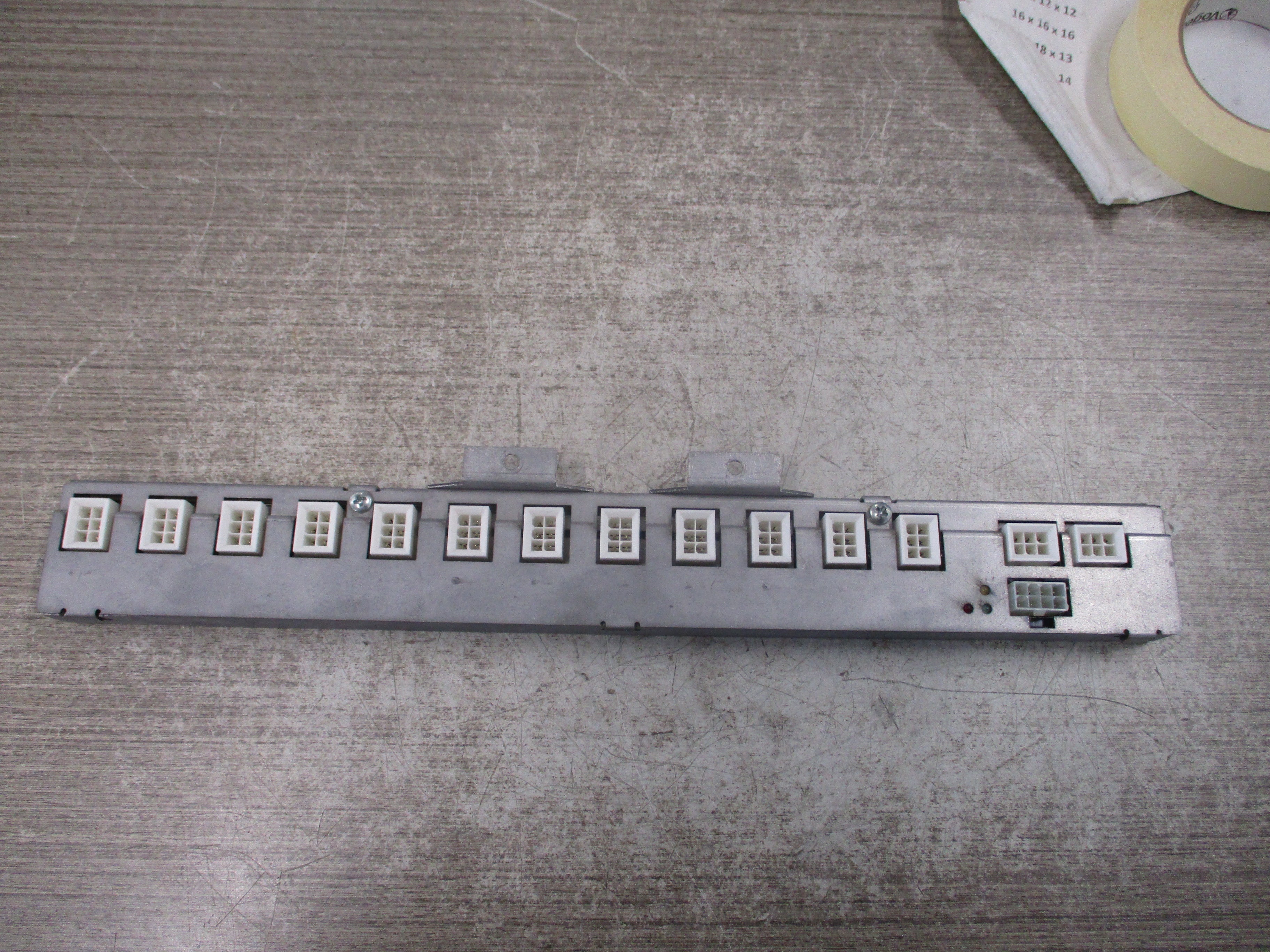 Square D Powerlink G3 Circuit Control Bus NF12SBRG3 *No Mounting Screws* Used