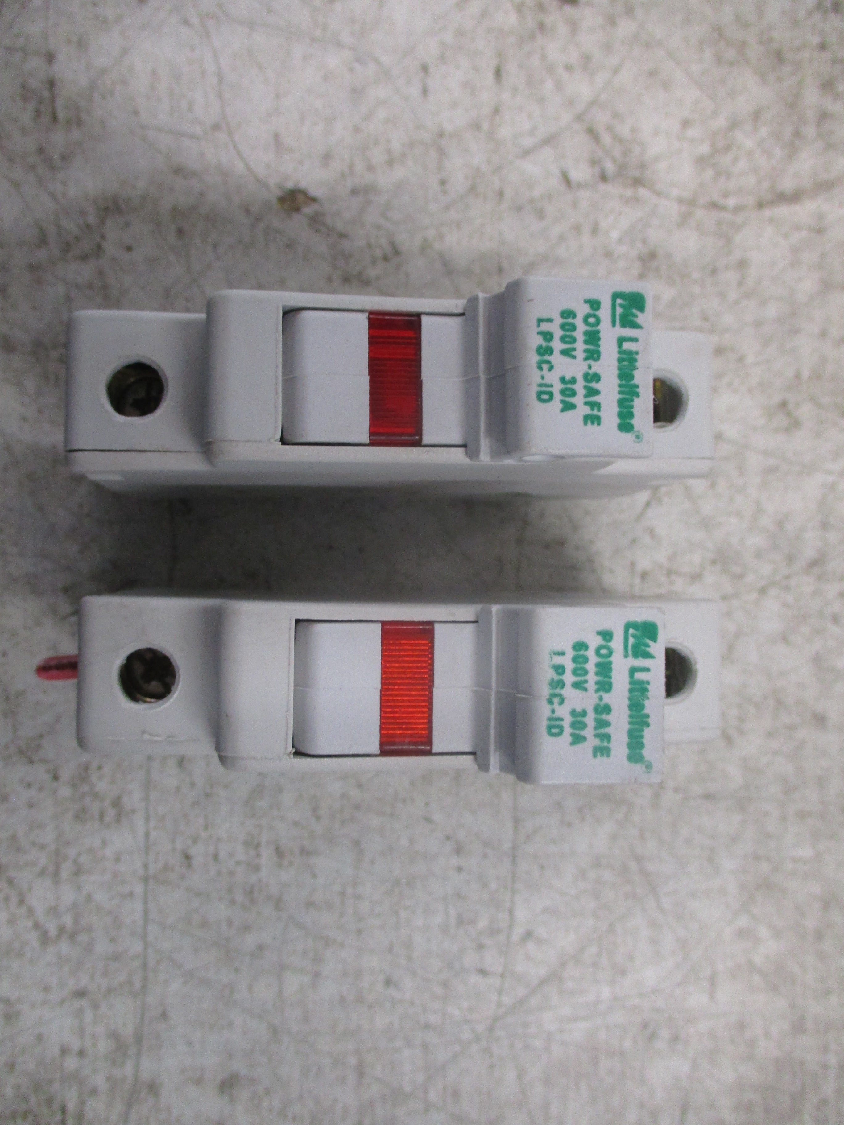 Littelfuse Power-Safe Fuse Holder LPSC-ID 30A 600V 1P *Lot of 2* Used