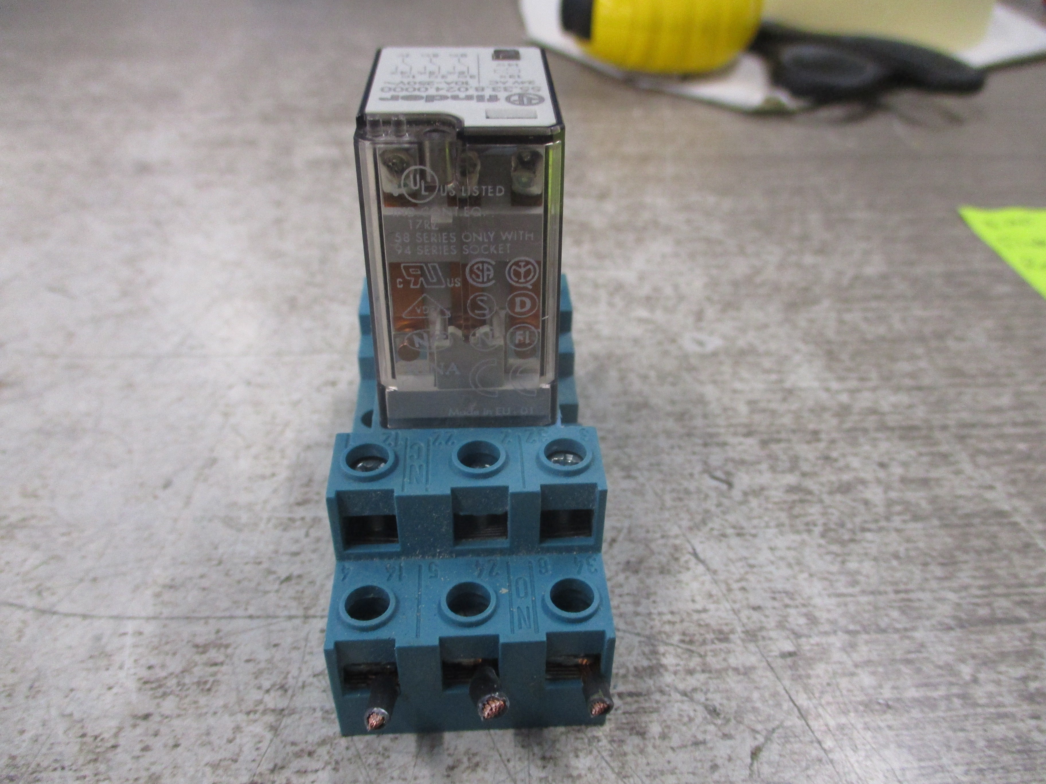 Finder Relay 55.33.8.024.0000 24V Coil W/Base Used