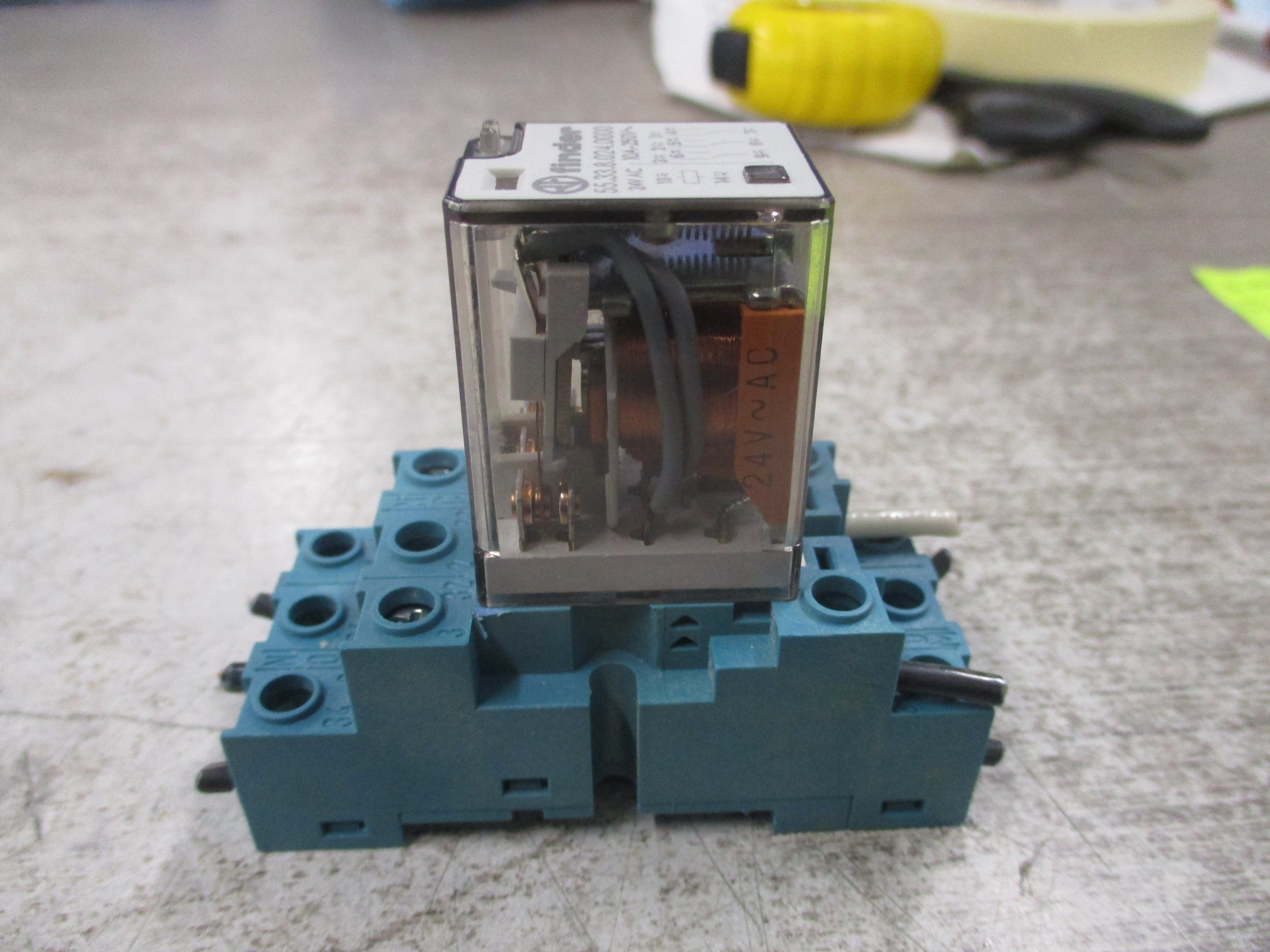Finder Relay 55.33.8.024.0000 24V Coil W/Base Used