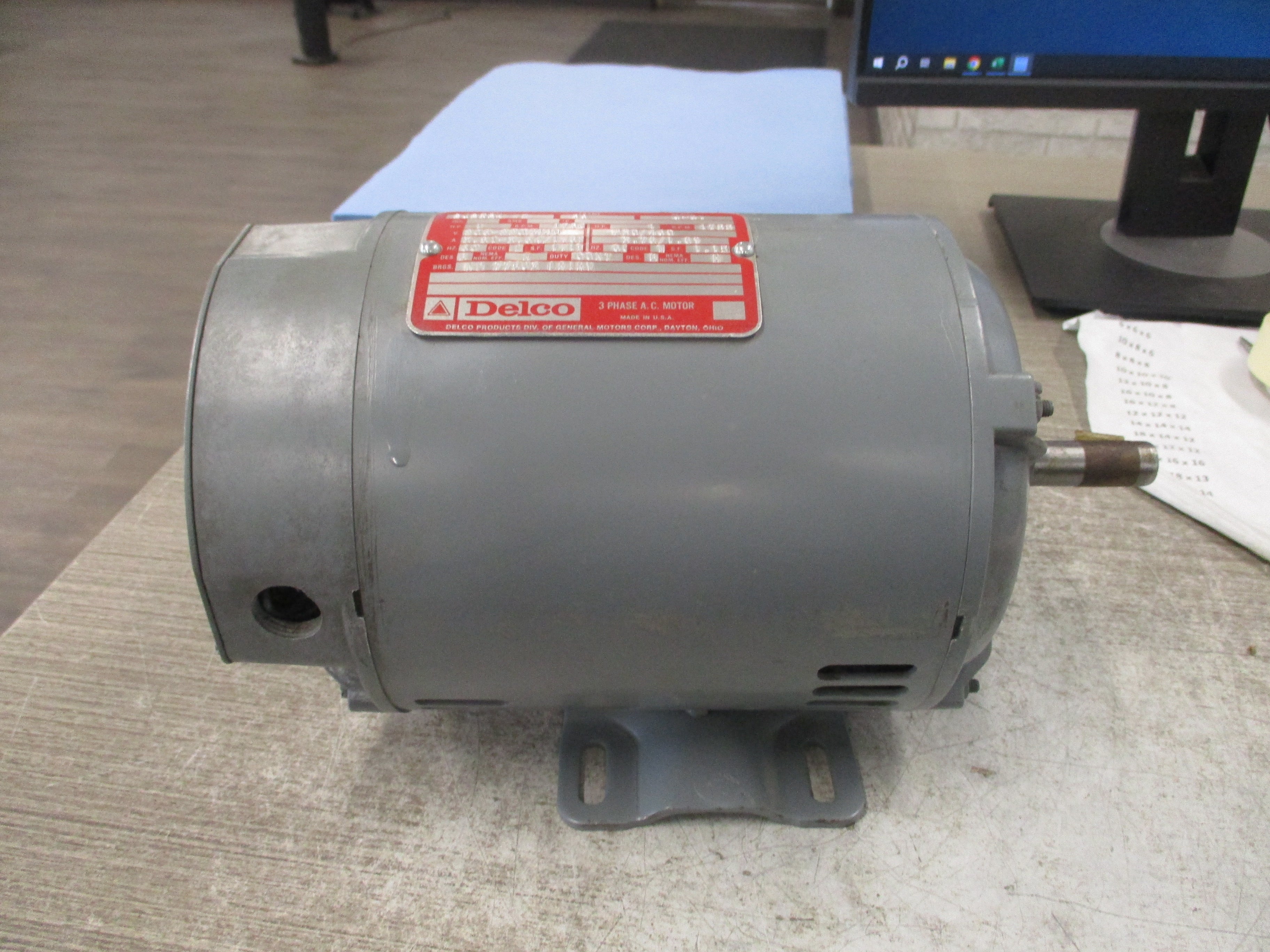 Delco 3Phase AC Motor 2J2324-Z 1HP 230/460V 3.78/1.89A 1800RPM 60Hz Frame: 56