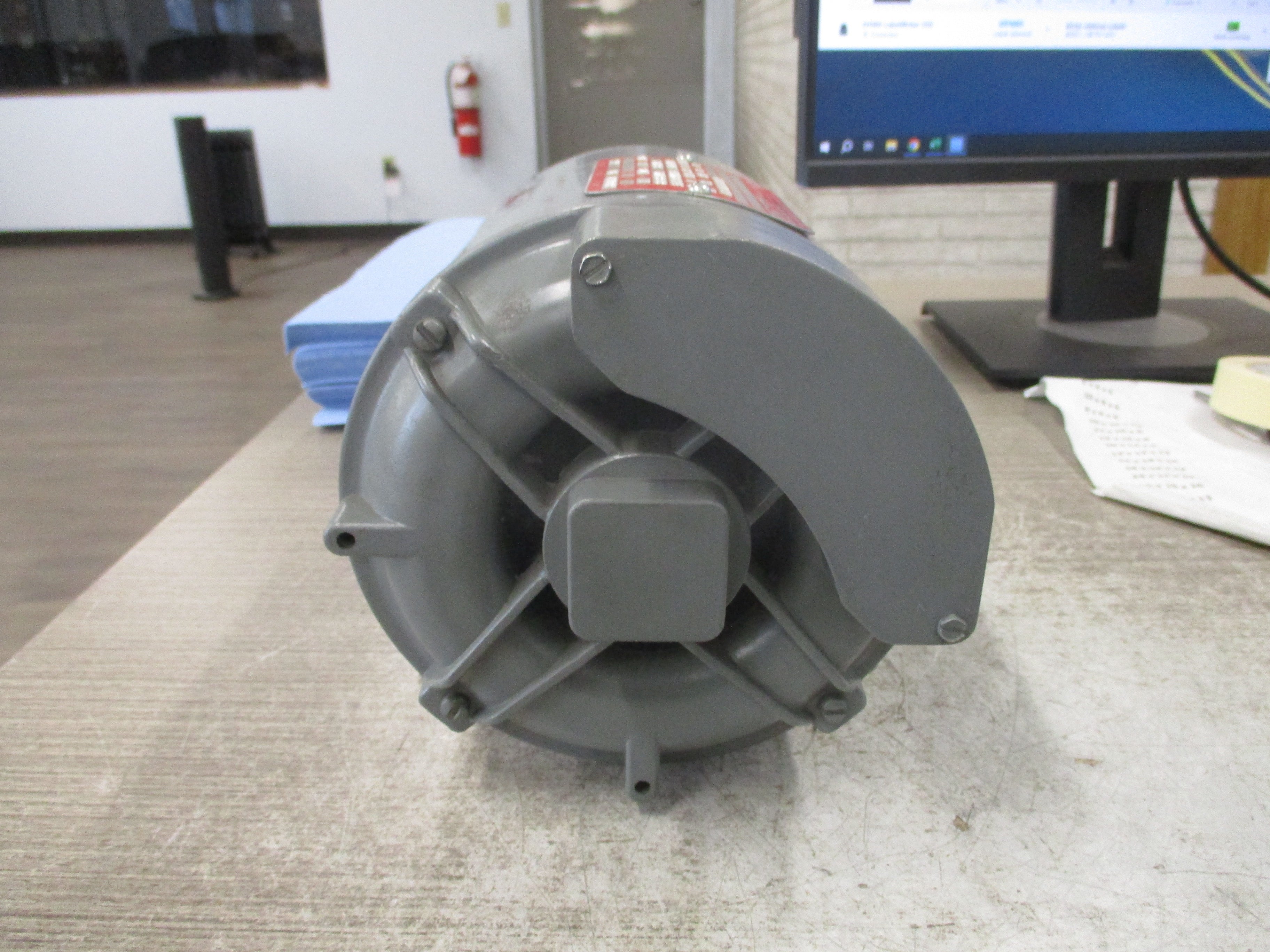 Delco 3Phase AC Motor 2J2324-Z 1HP 230/460V 3.78/1.89A 1800RPM 60Hz Frame: 56