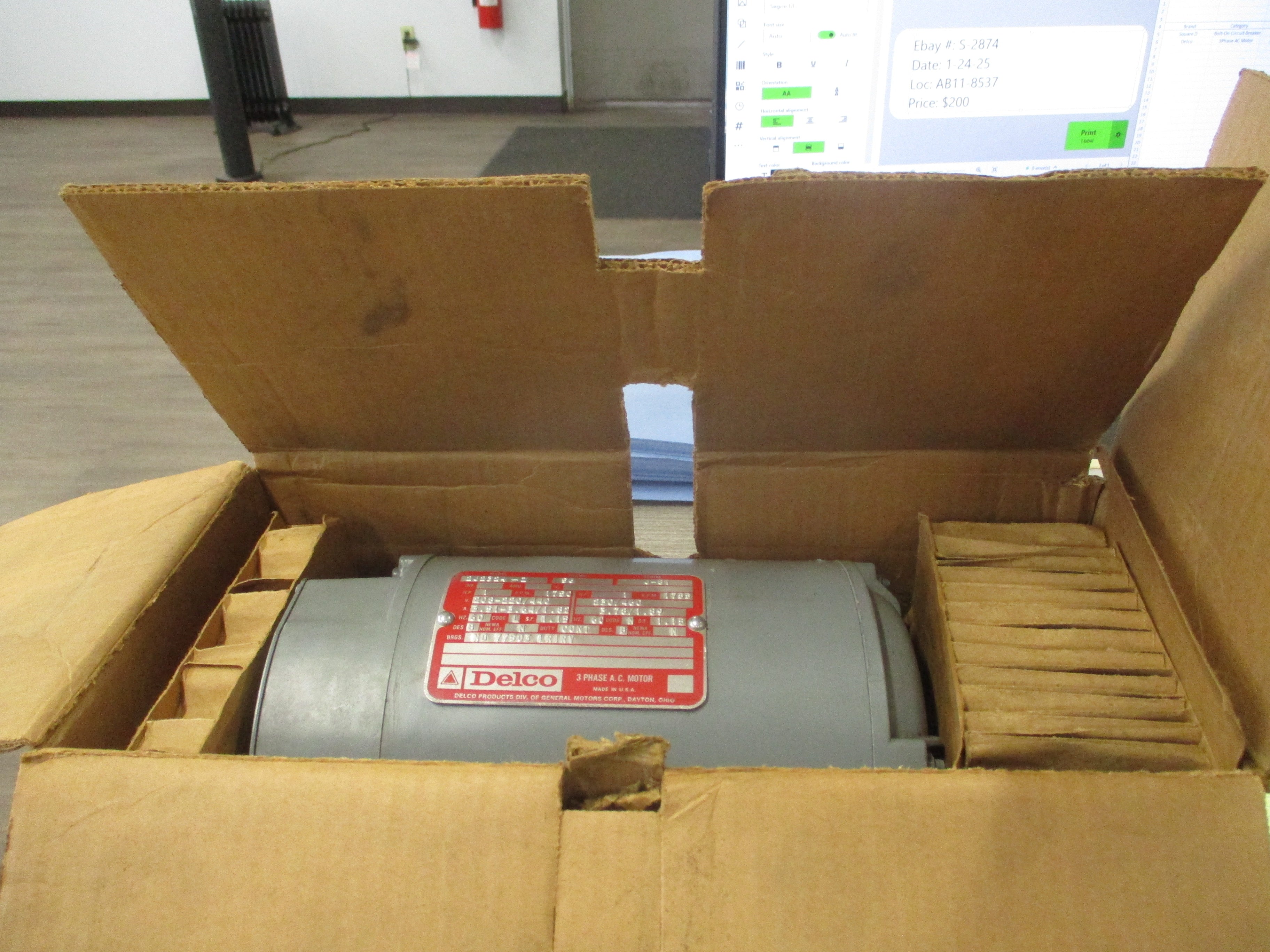 Delco 3Phase AC Motor 2J2324-Z 1HP 230/460V 3.78/1.89A 1800RPM 60Hz Frame: 56