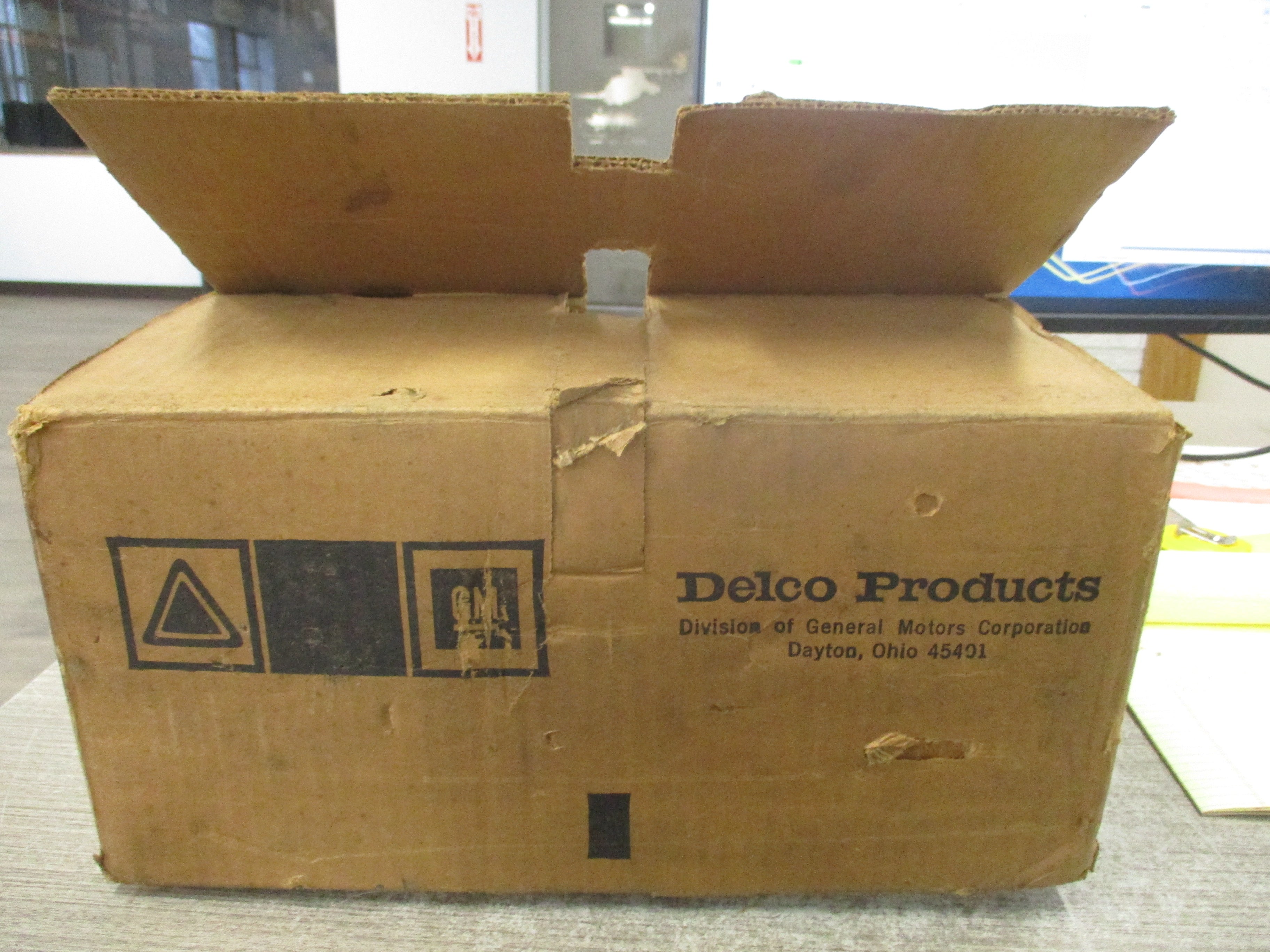 Delco 3Phase AC Motor 2J2324-Z 1HP 230/460V 3.78/1.89A 1800RPM 60Hz Frame: 56