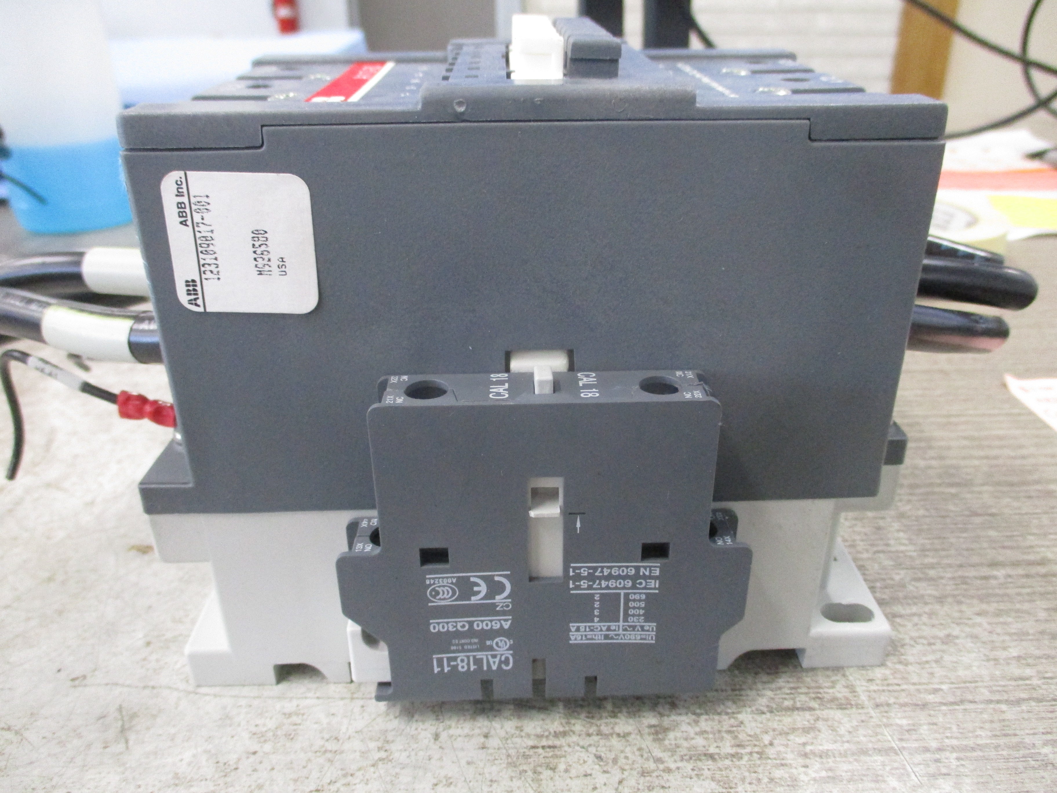 ABB Contactor A110-30 110-120V Coil 140A 600V (1) Aux Contact Used