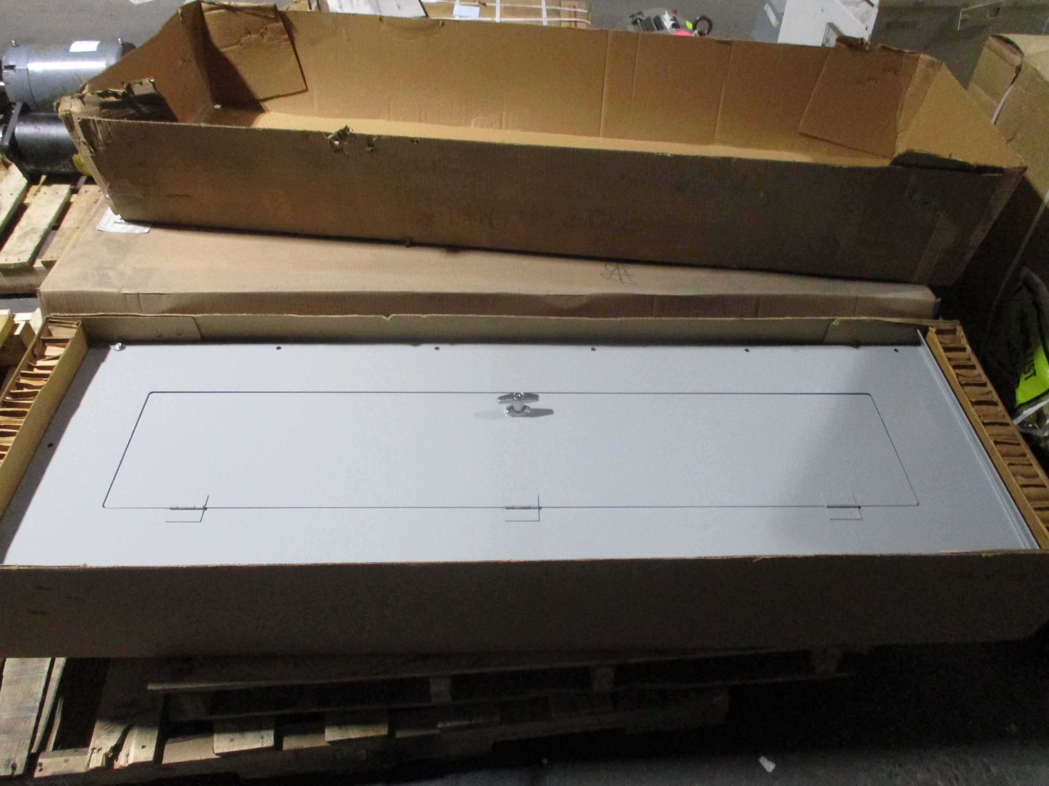 Eaton Type 12/3R Breaker Panel Enclosure LWPQ2060 New Surplus