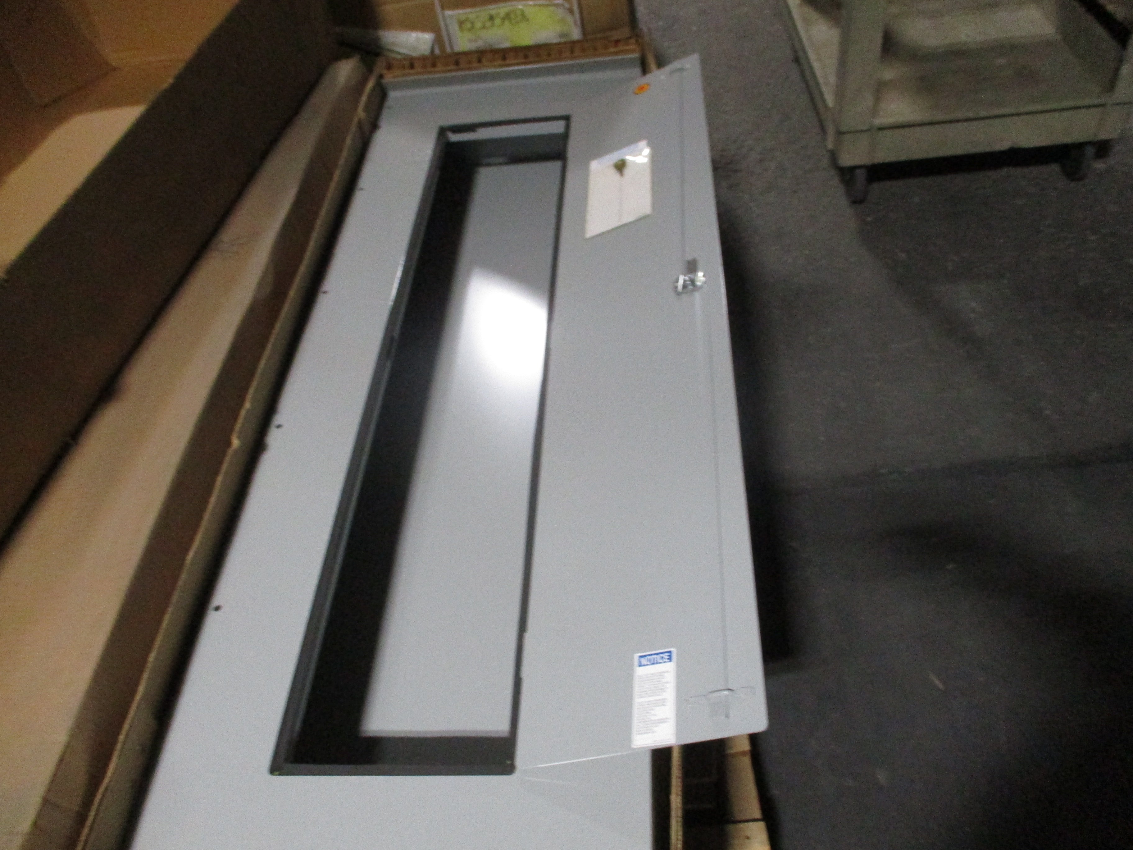 Eaton Type 12/3R Breaker Panel Enclosure LWPQ2060 New Surplus