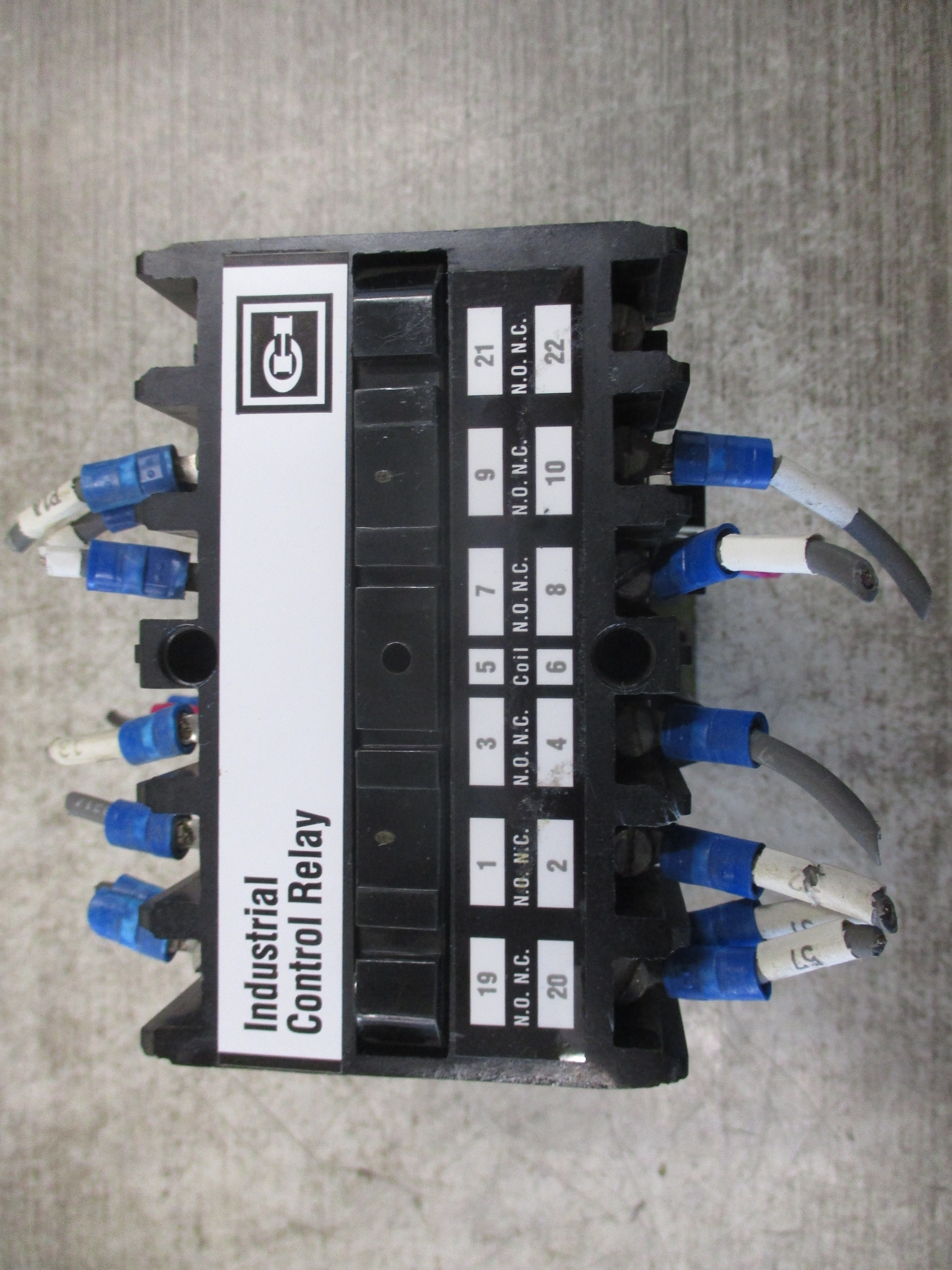 Cutler-Hammer Type AR Control Relay ARD6U Style #: 50-30641-5 130VDC Coil 600VDC