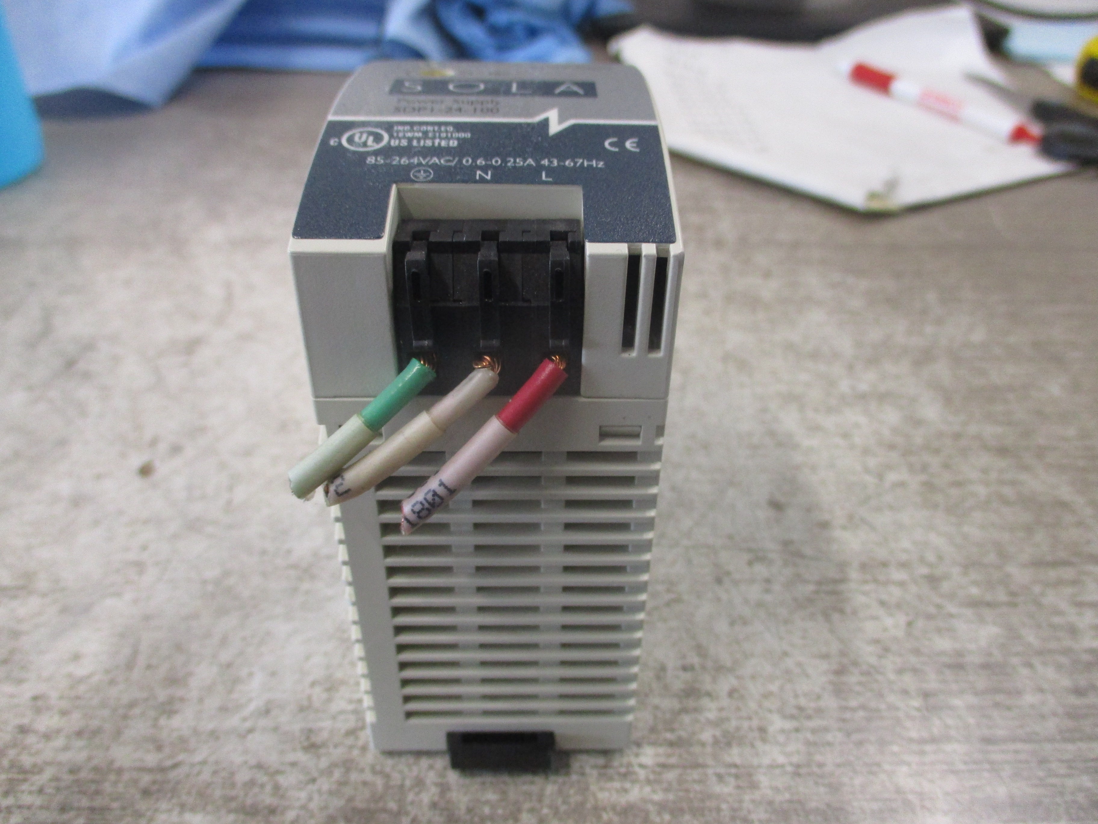 Sola Power Supply SDP1-24-100 Input: 85-264VAC 0.6-0.25A 43-67Hz