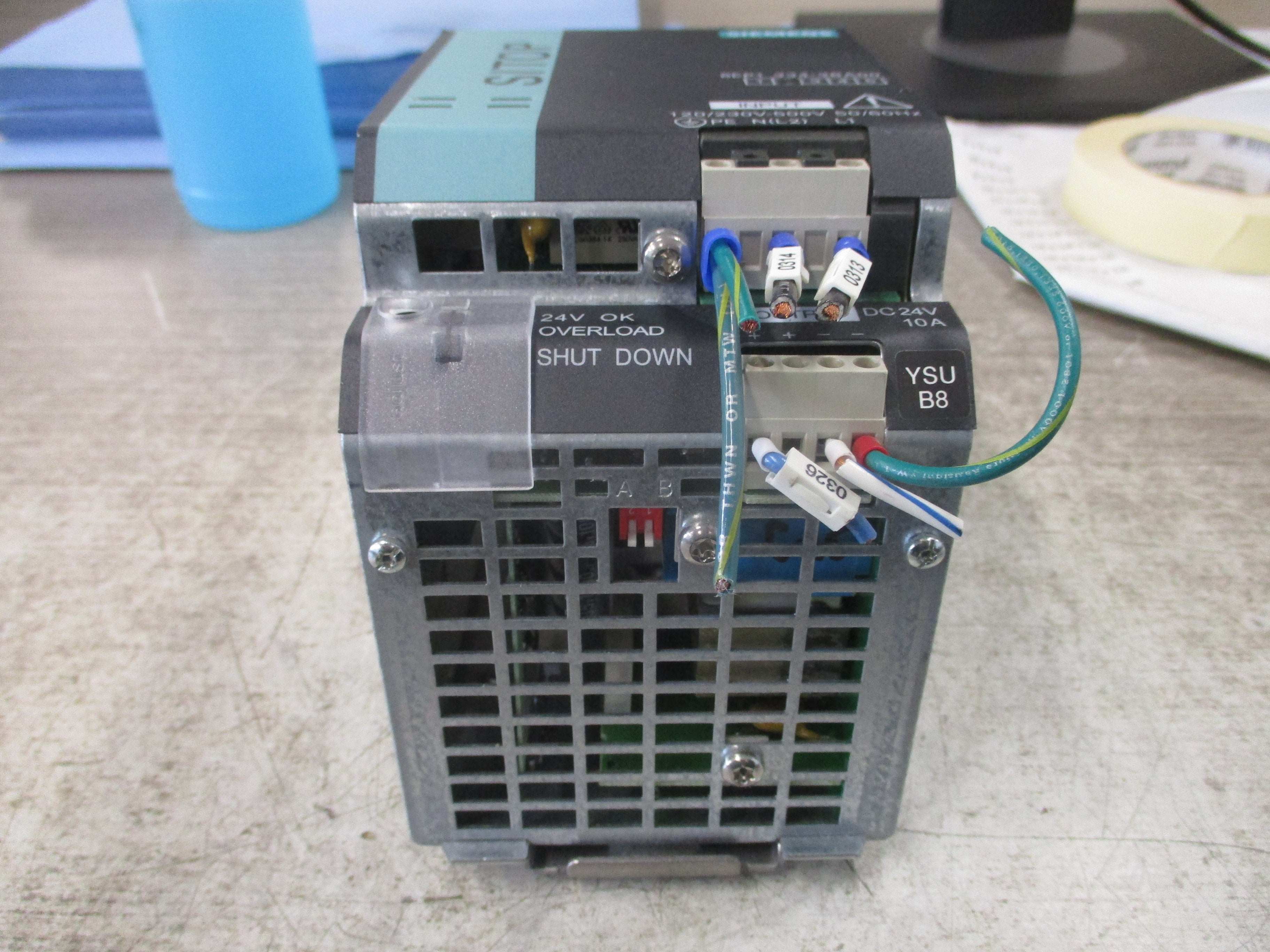 Siemens SITOP Power Supply 6EP1 334-3BA00 Input: AC 120-230/230-500V 4.4/2.4A