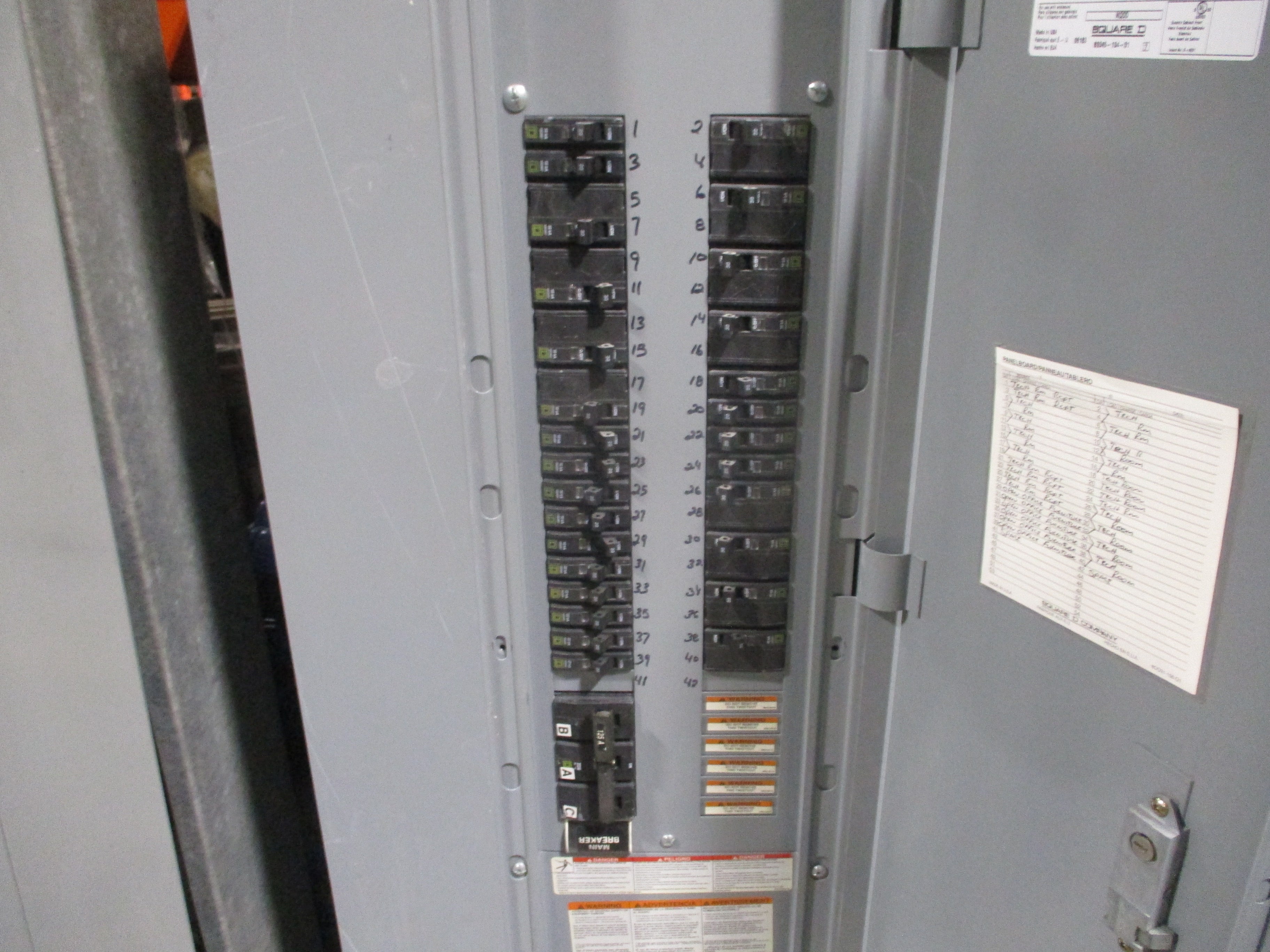 Square D Main Breaker Circuit Breaker Panel 12219851720050001 125A Main 125A Max