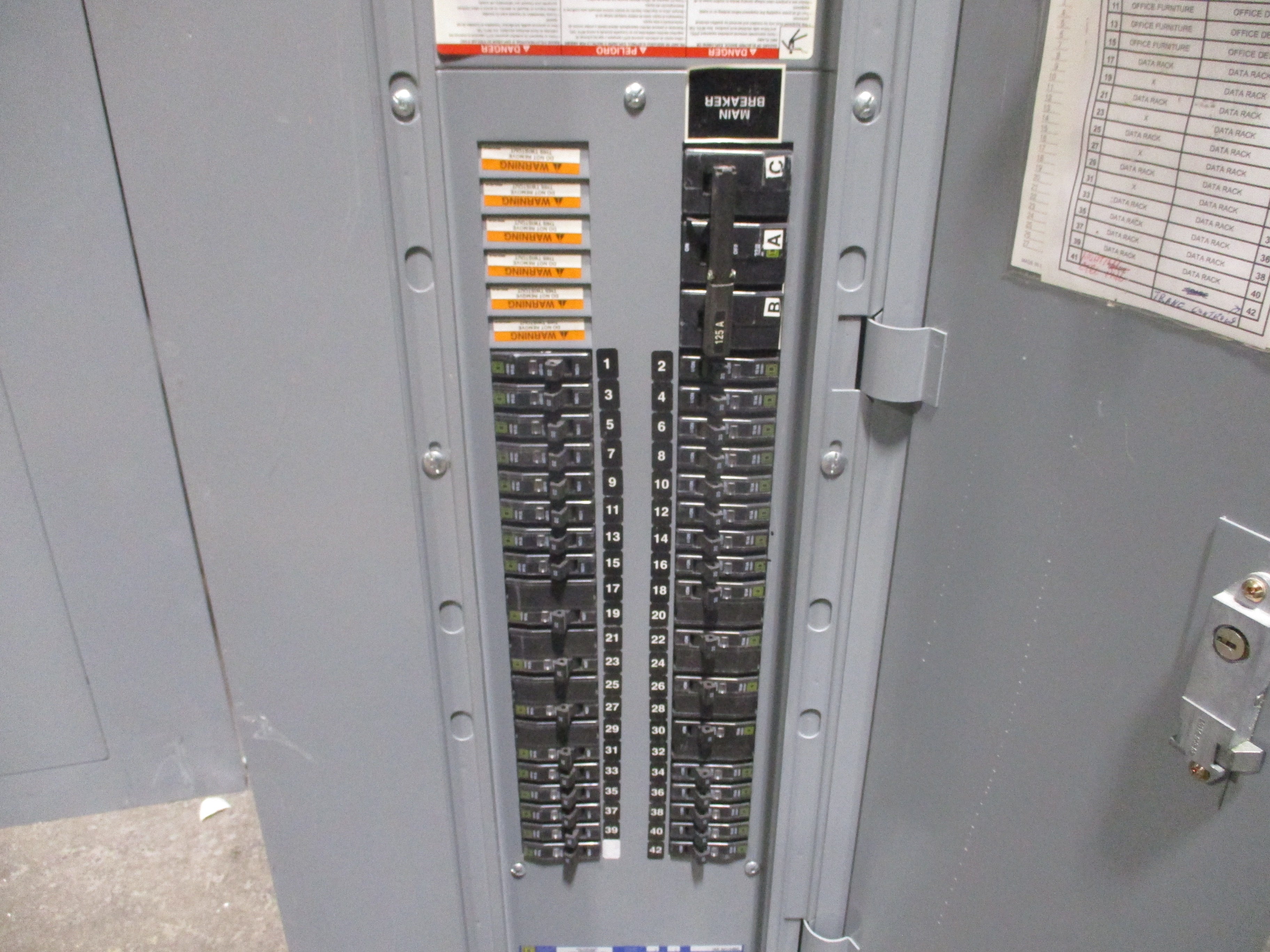 Square D Main Breaker Circuit Breaker Panel 12219851720110001 125A Main 125A Max