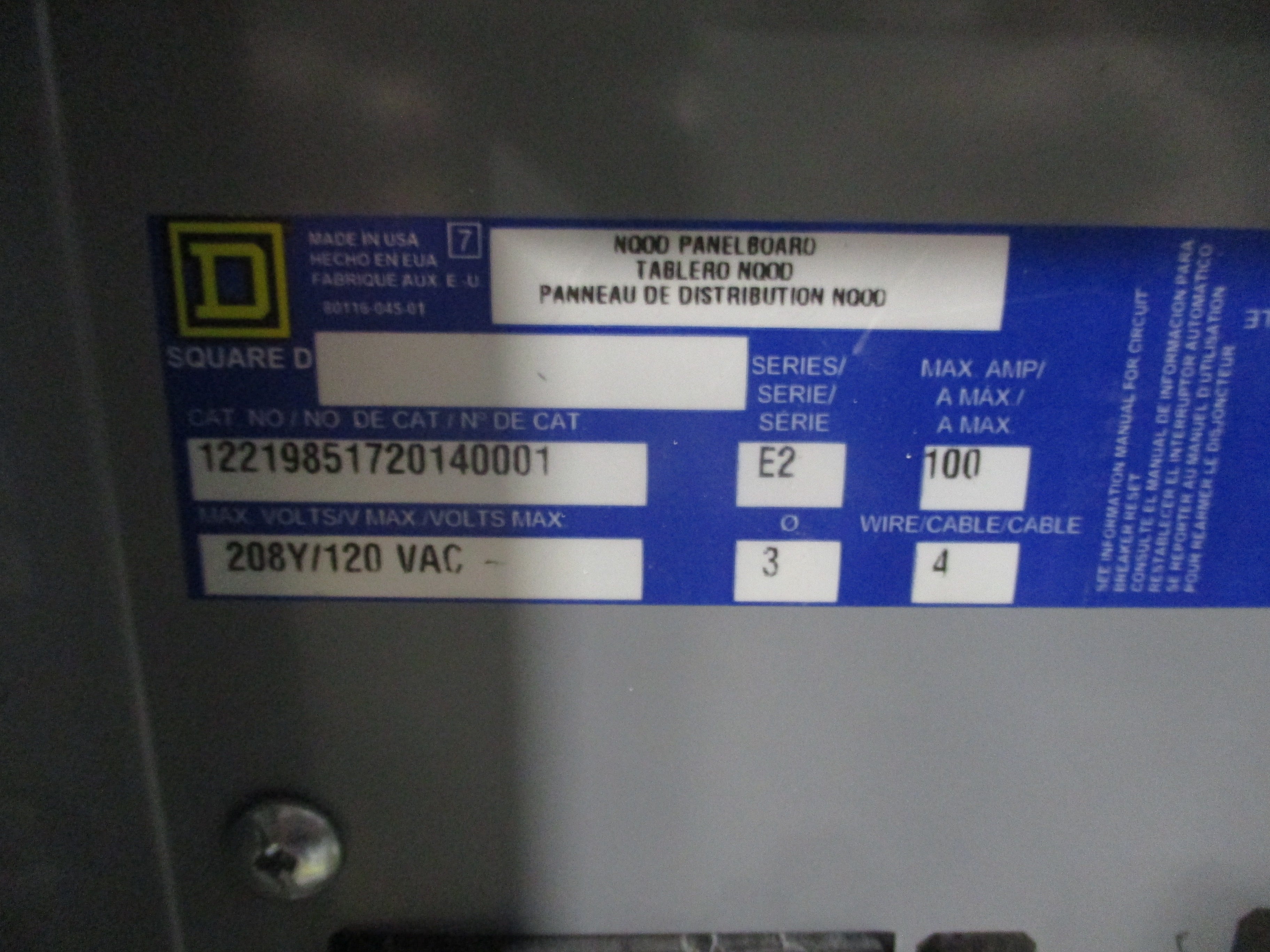 Square D Main Lug Circuit Breaker Panel 12219851720140001 208Y/120VAC 100A Max